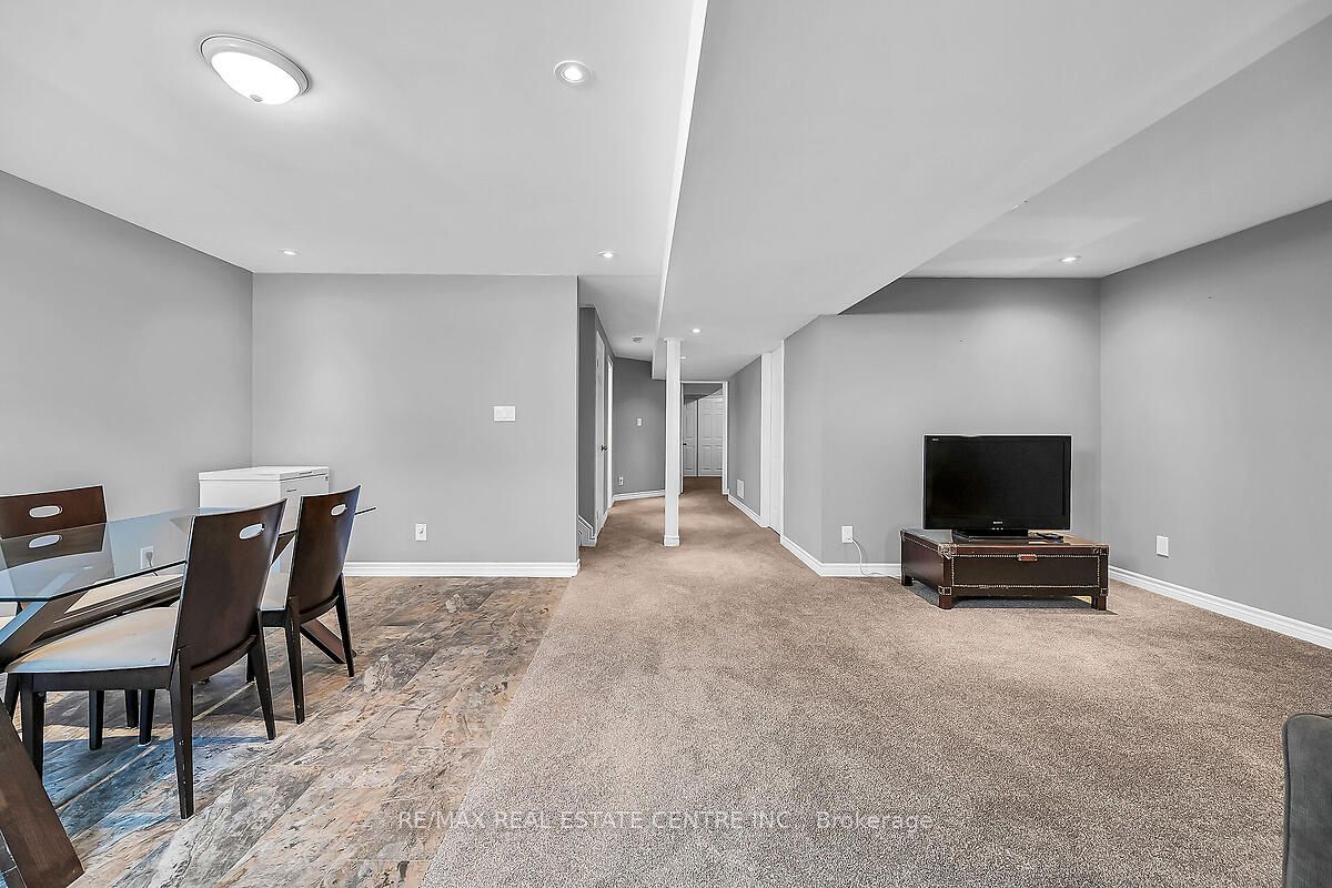 56 Banks Street Property Photo 35