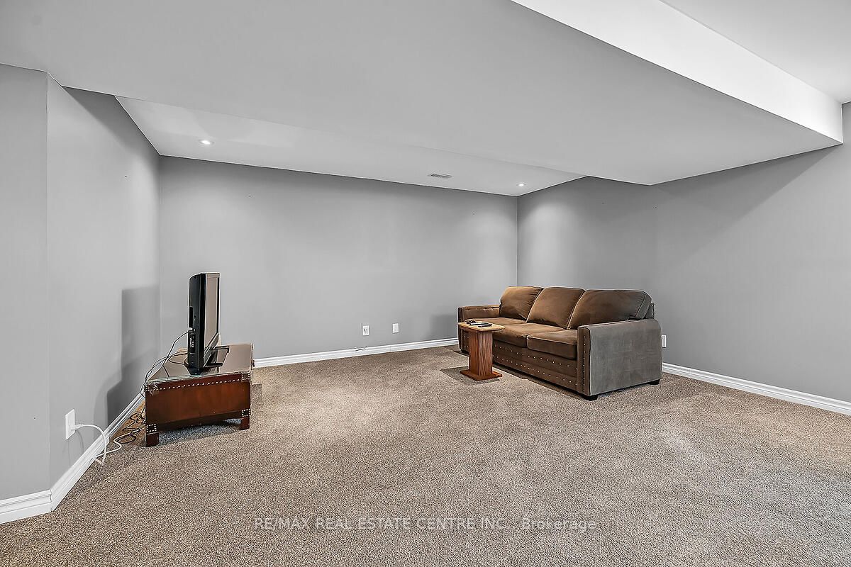 56 Banks Street Property Photo 38