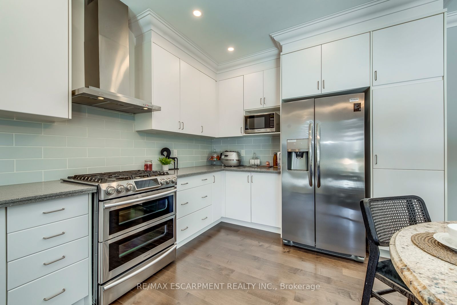258 Humphrey Street Property Photo 11