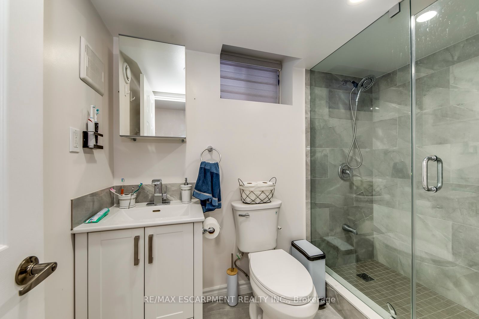 258 Humphrey Street Property Photo 42