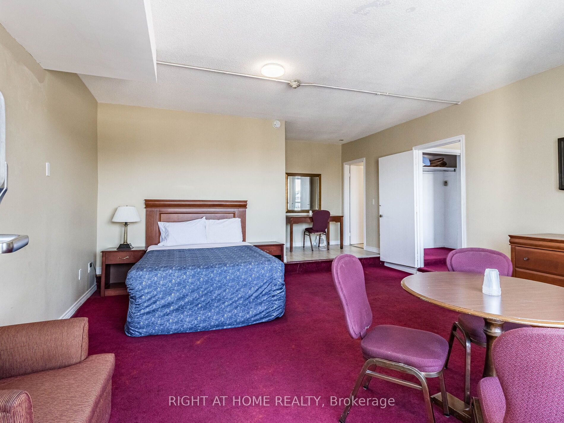5958 Fallsview Boulevard Property Photo 22