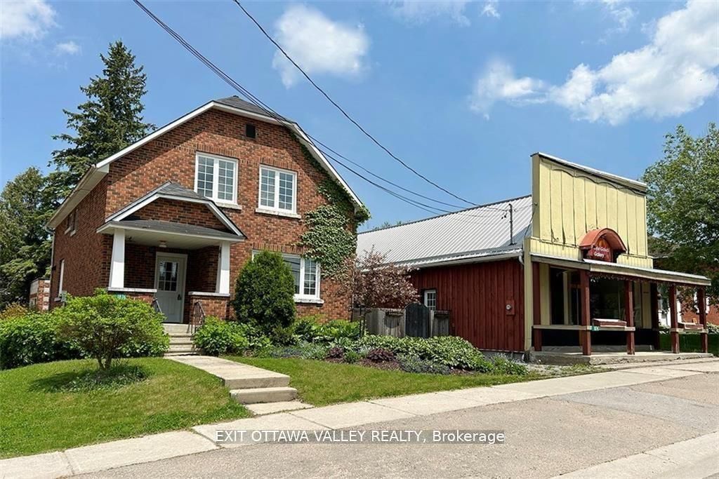 1874/1876 Beachburg Road Property Photo