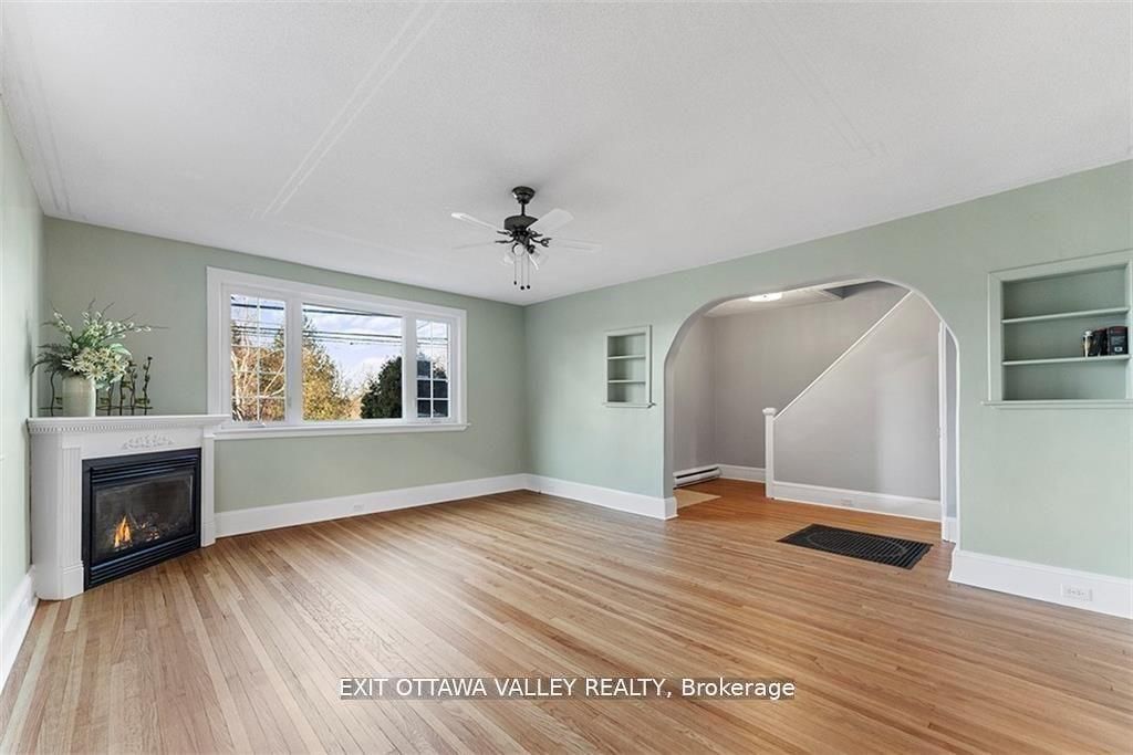1874/1876 Beachburg Road Property Photo 3