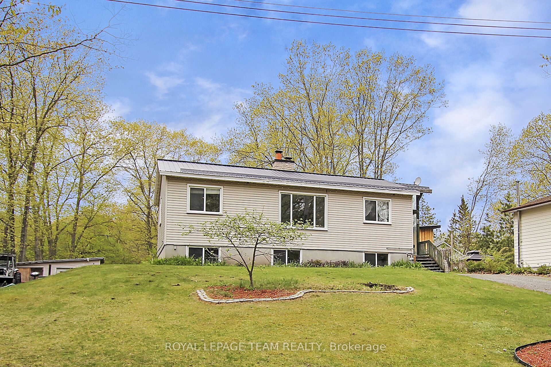 129 Spinnaker Way Property Photo 1