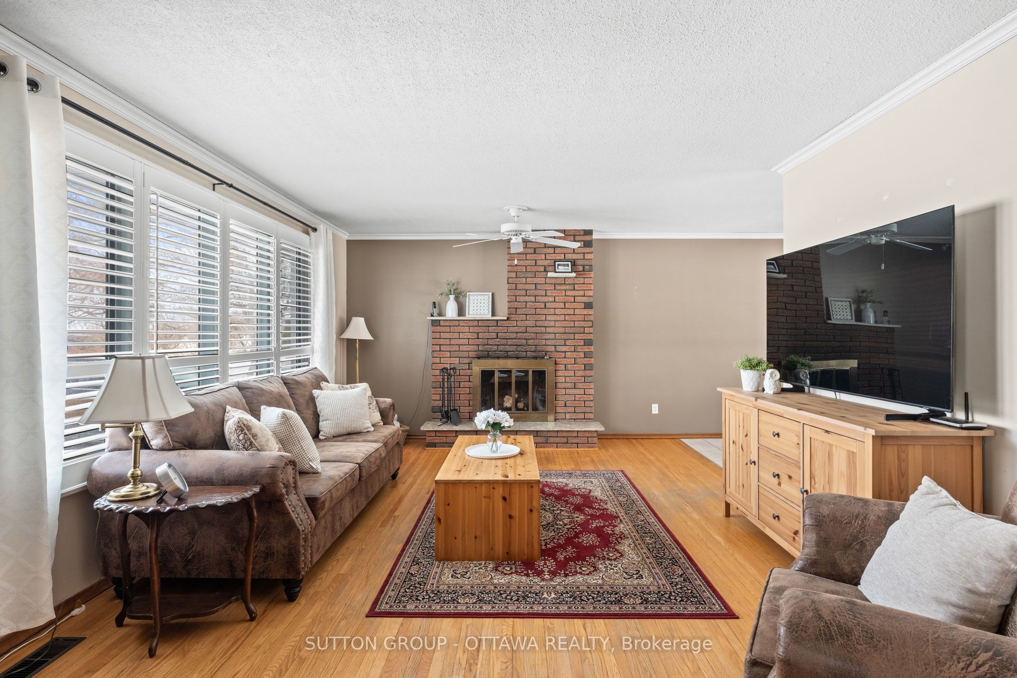 6489 Rideau Valley Drive Property Photo 7