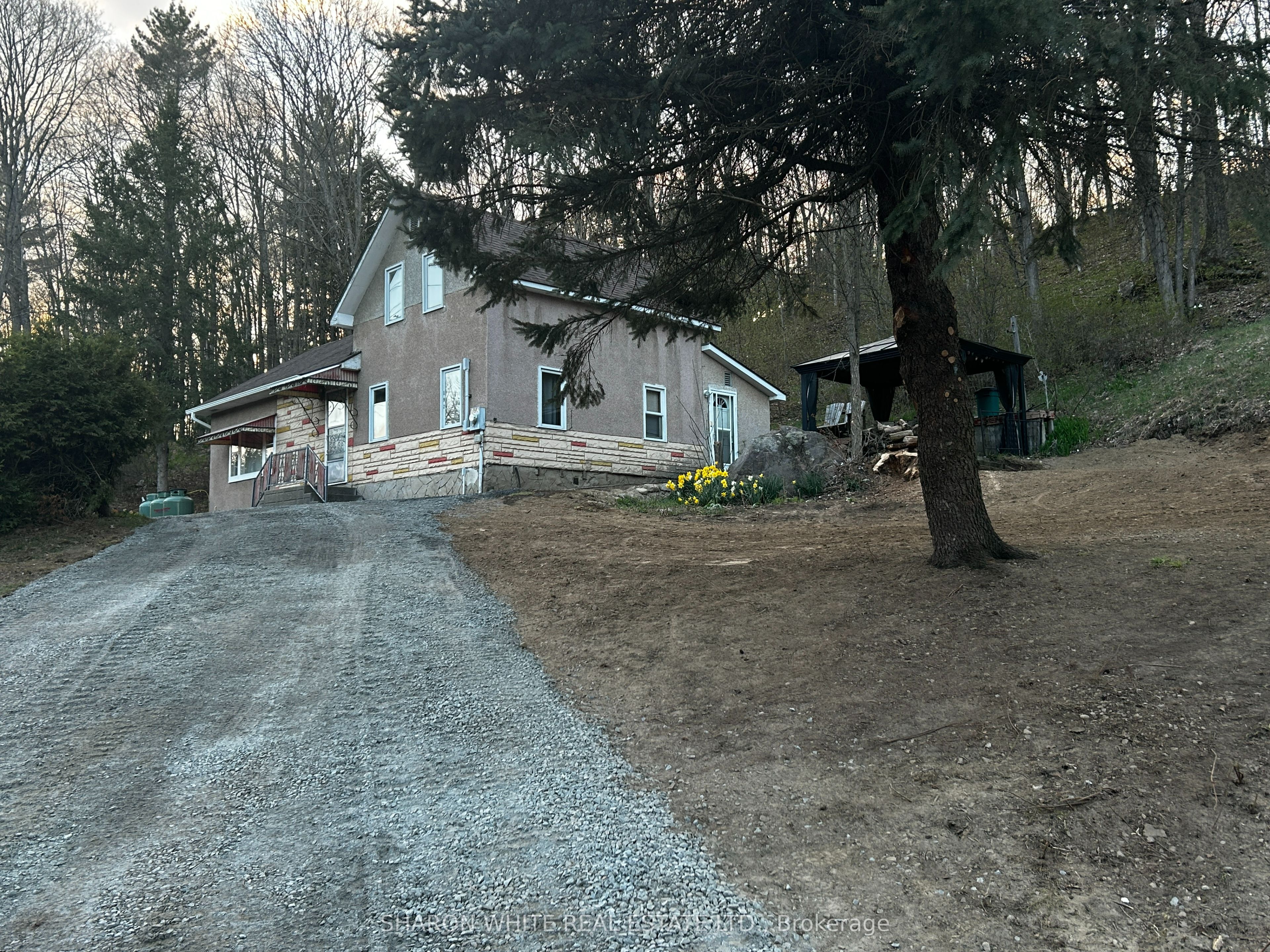 192 Monck Street Property Photo