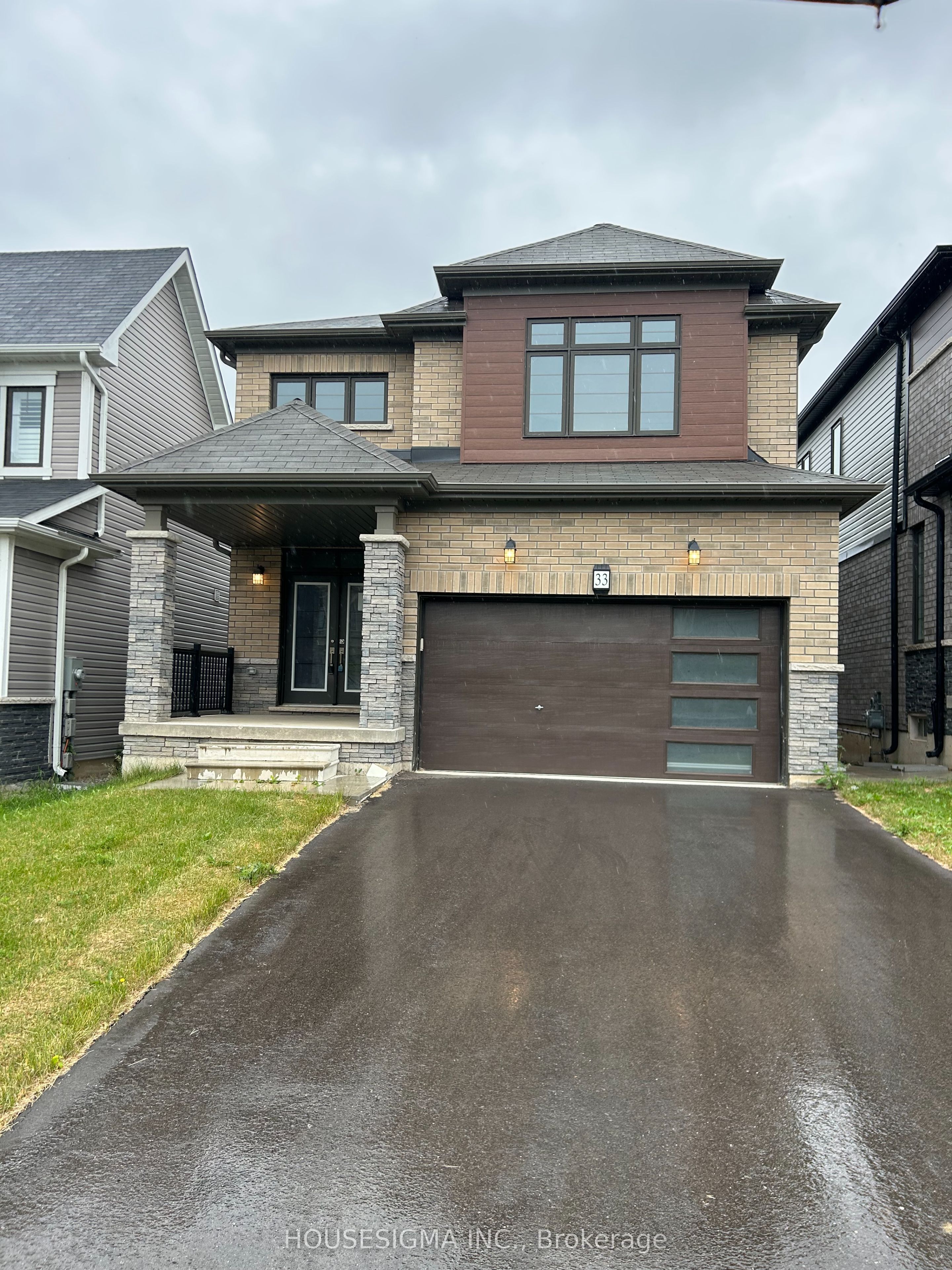 33 Santos Drive Property Photo 1