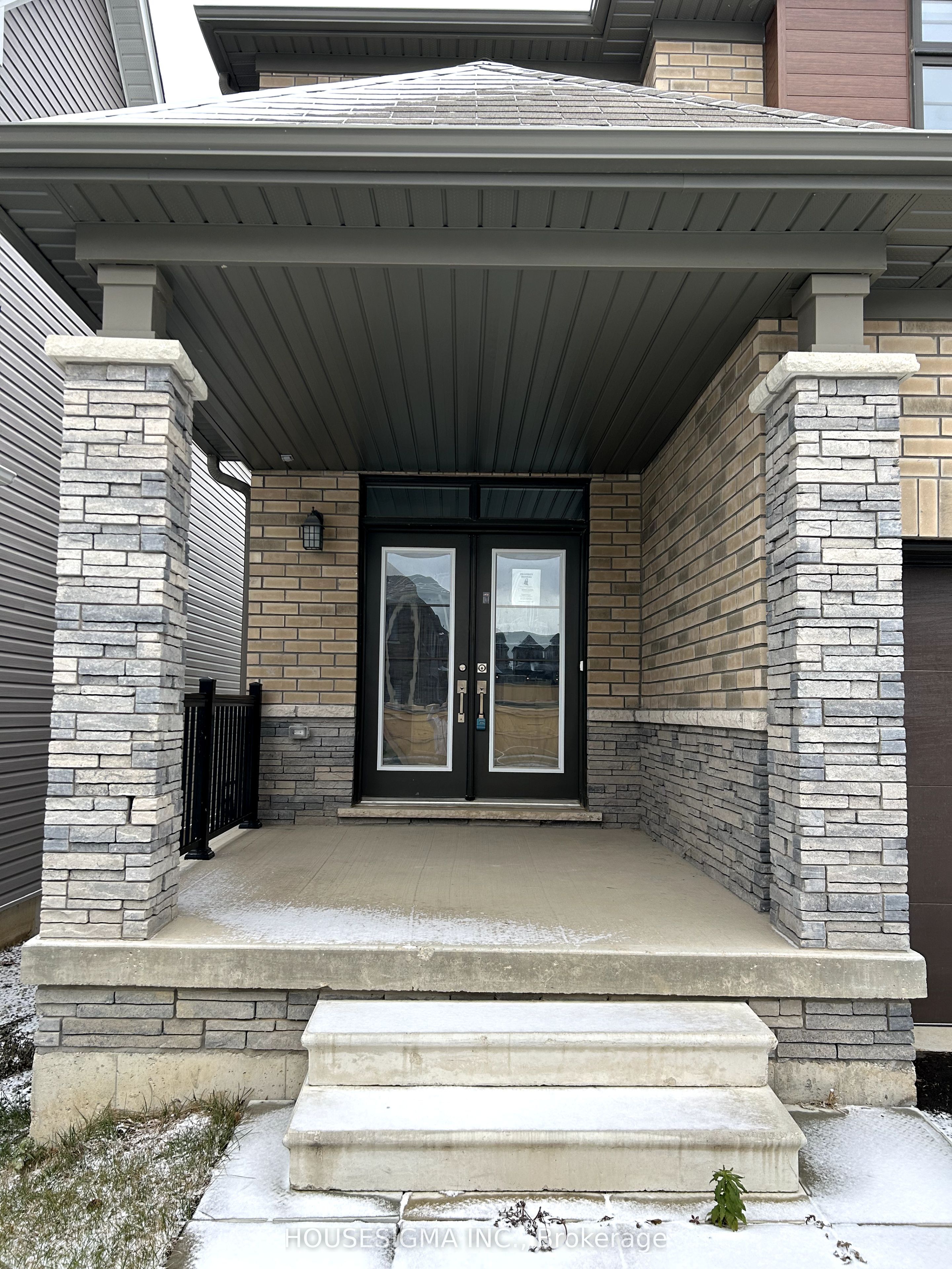 33 Santos Drive Property Photo 2