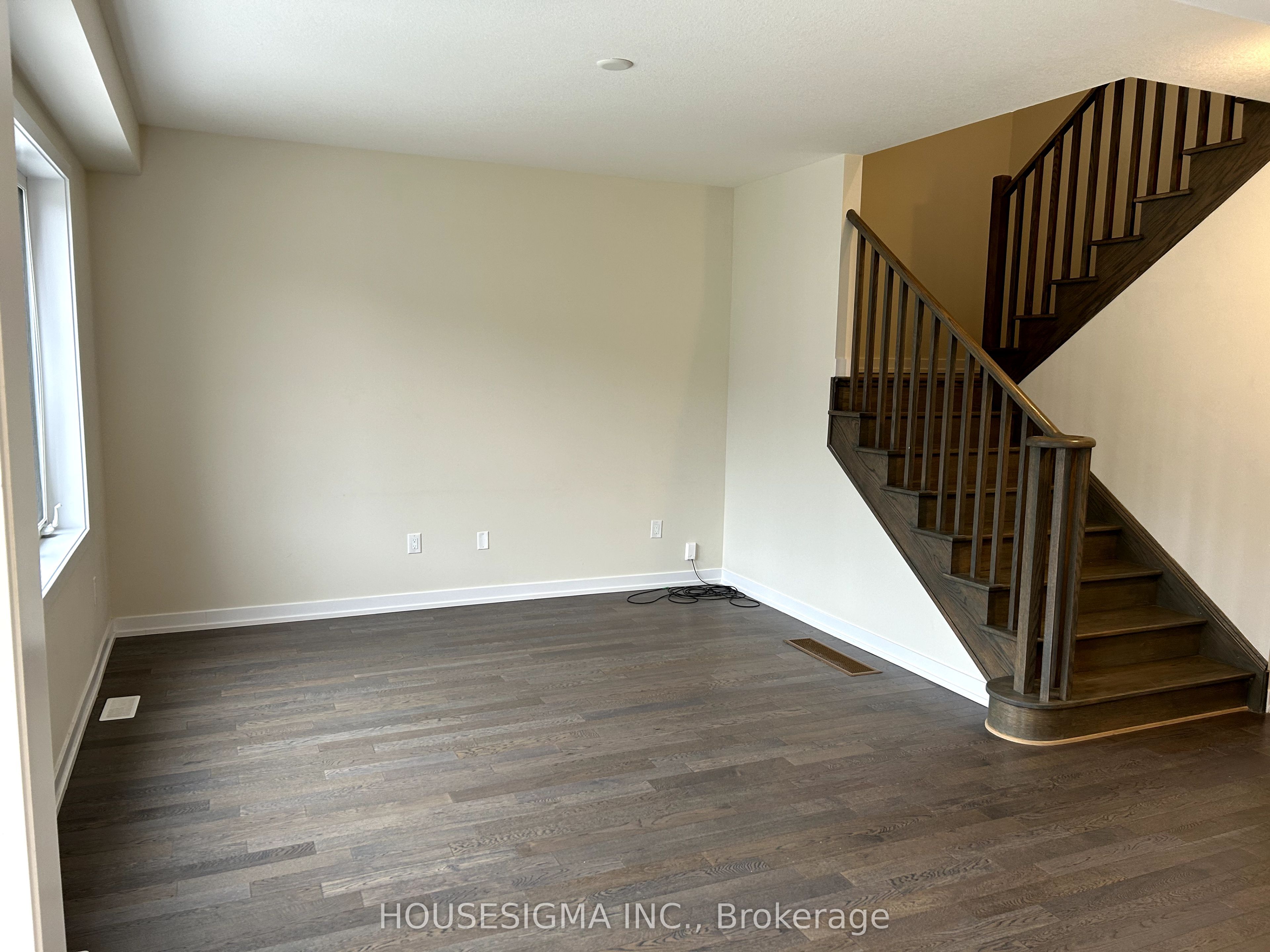 33 Santos Drive Property Photo 8