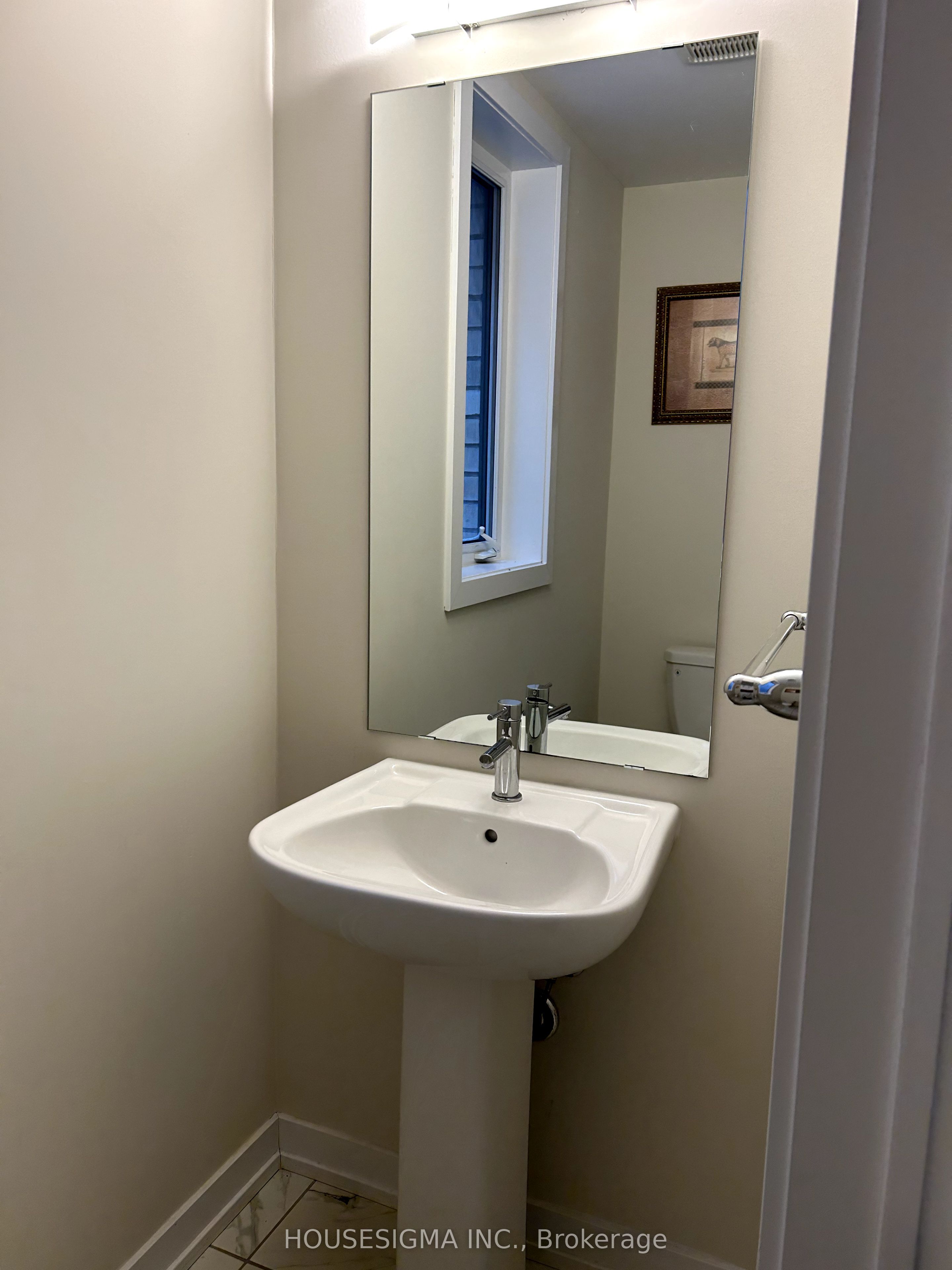 33 Santos Drive Property Photo 10
