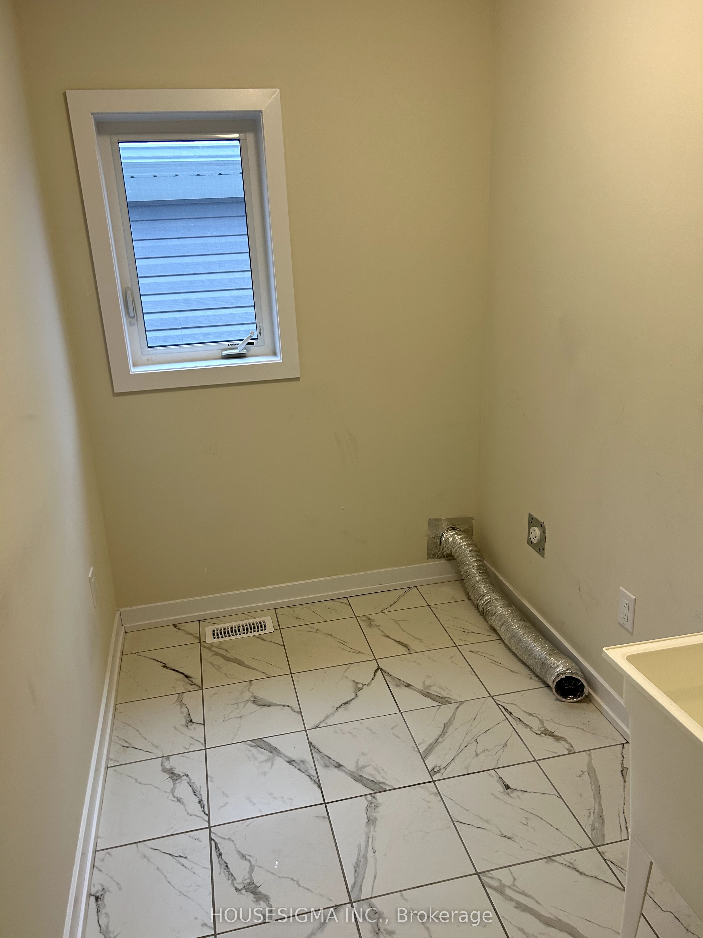33 Santos Drive Property Photo 21
