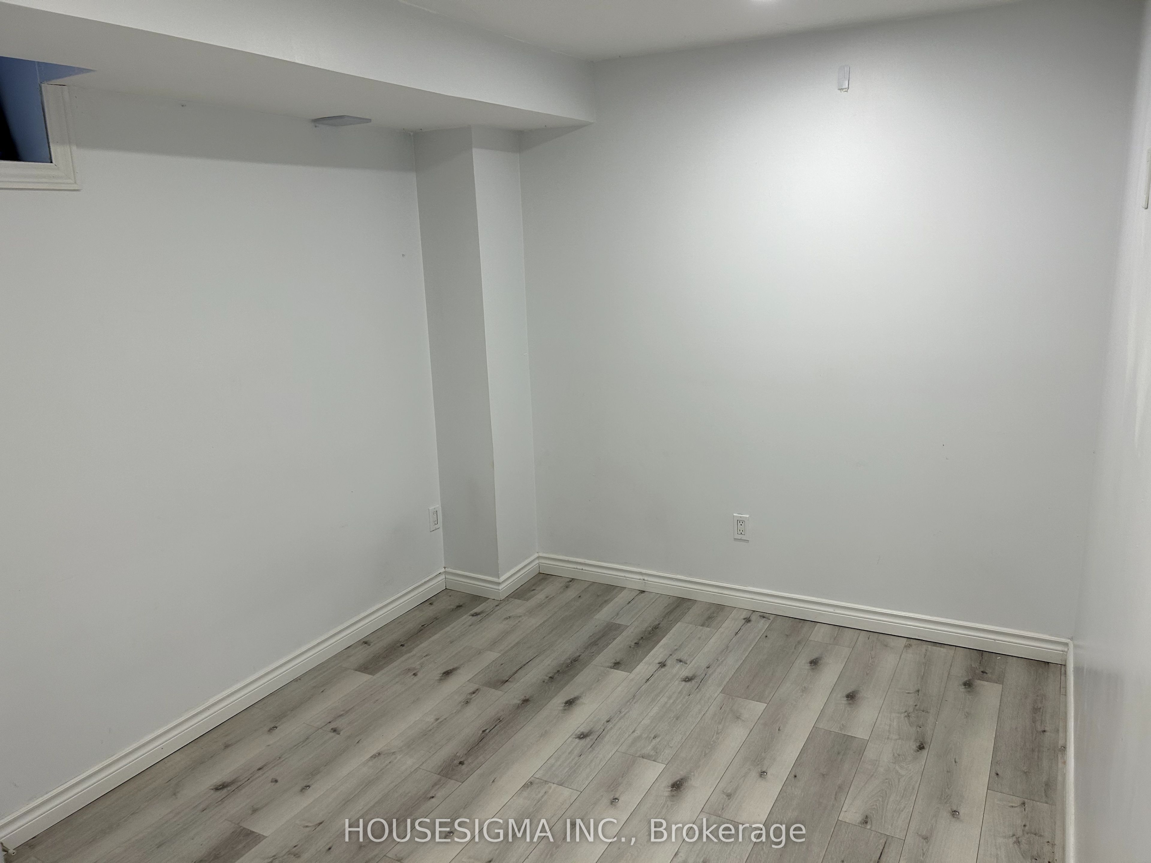 33 Santos Drive Property Photo 26