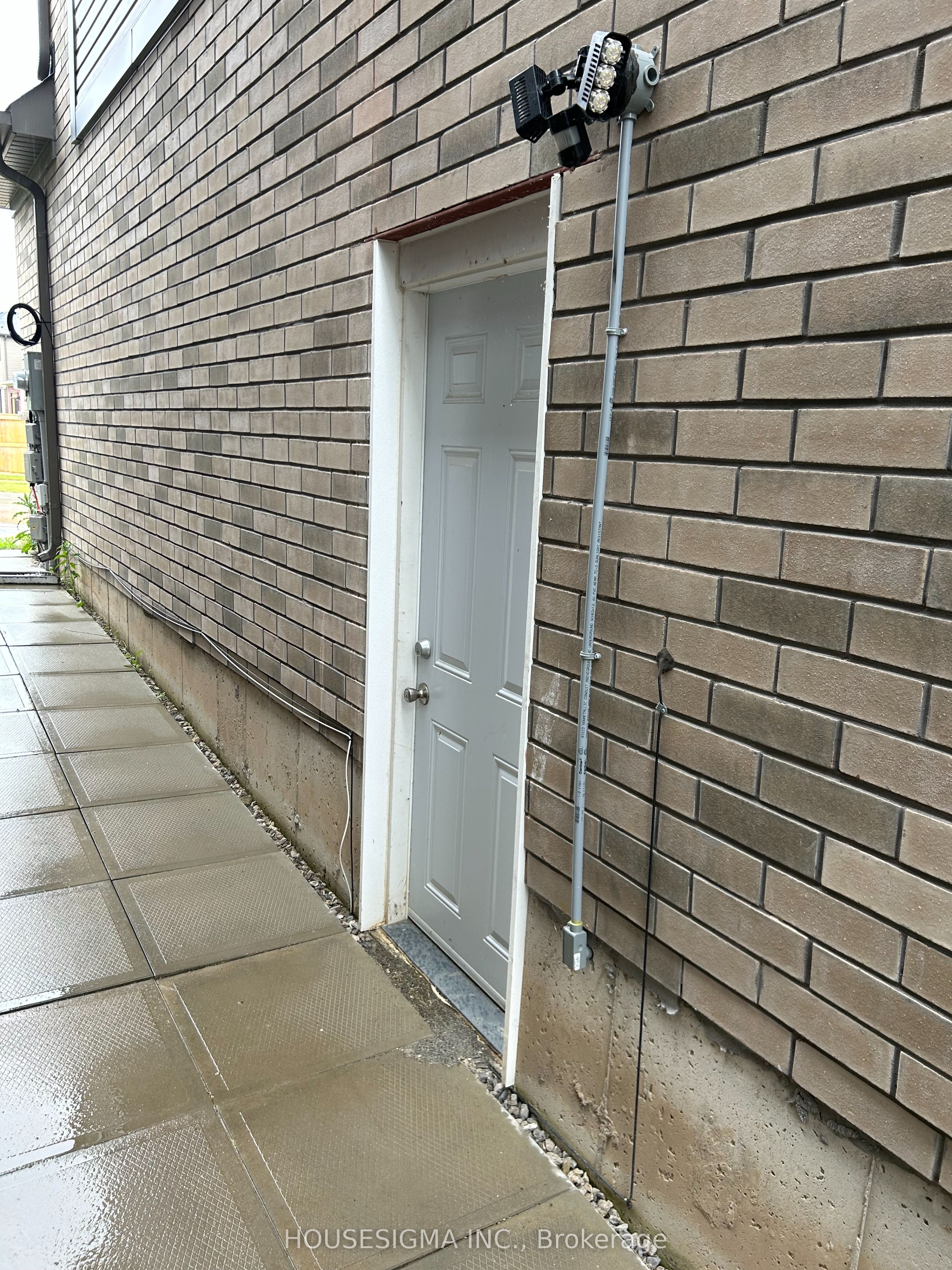 33 Santos Drive Property Photo 29