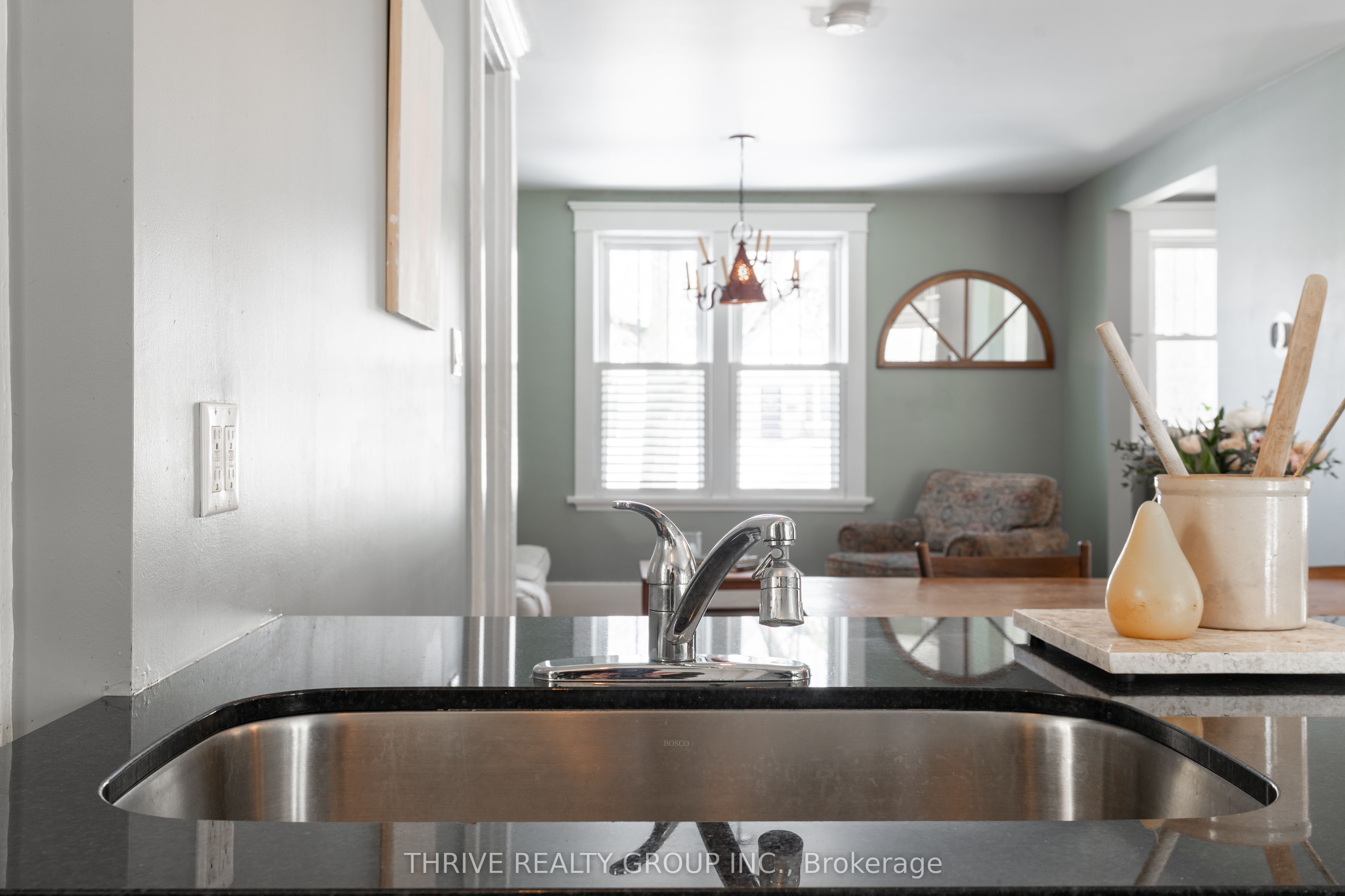 839 Maitland Street Property Photo 15