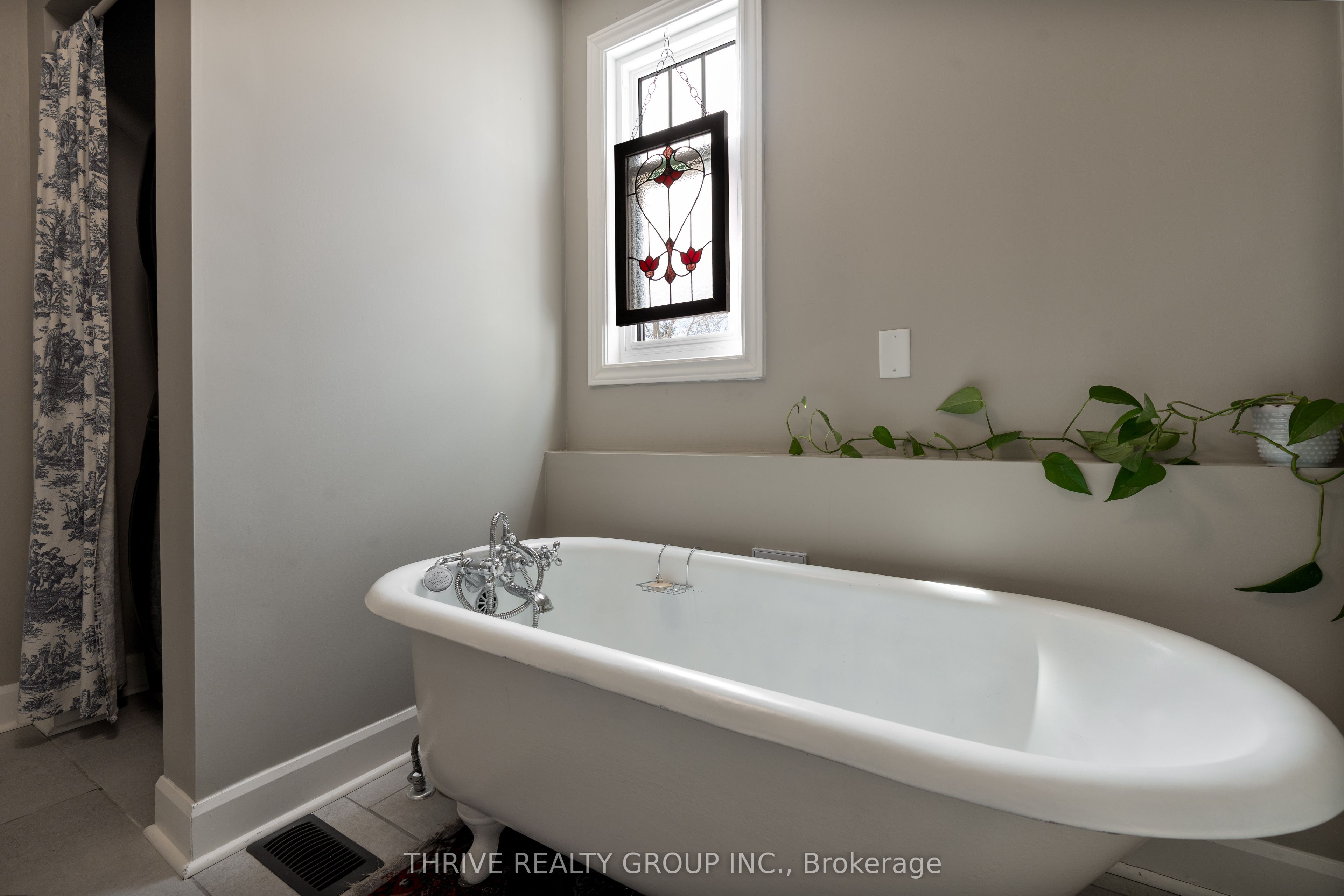 839 Maitland Street Property Photo 19