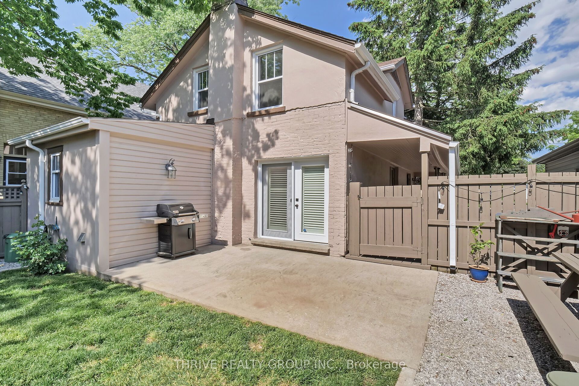 839 Maitland Street Property Photo 34