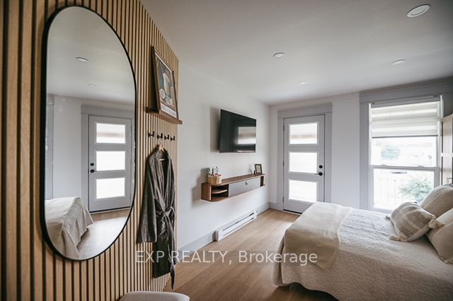 55-57 Dundas Street W Property Photo 7