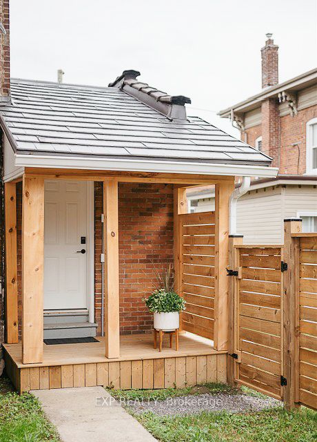 55-57 Dundas Street W Property Photo 15