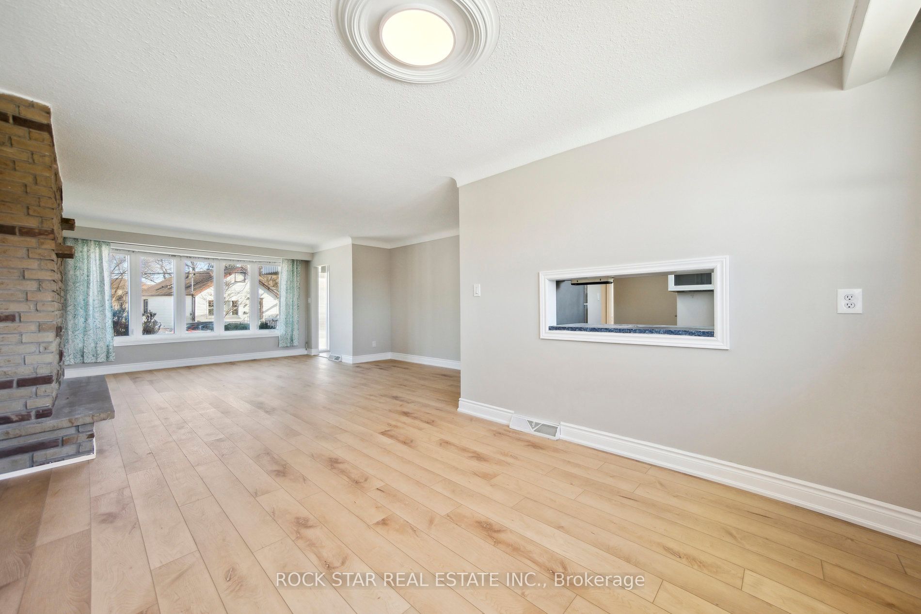 73 Bunting Road Property Photo 6