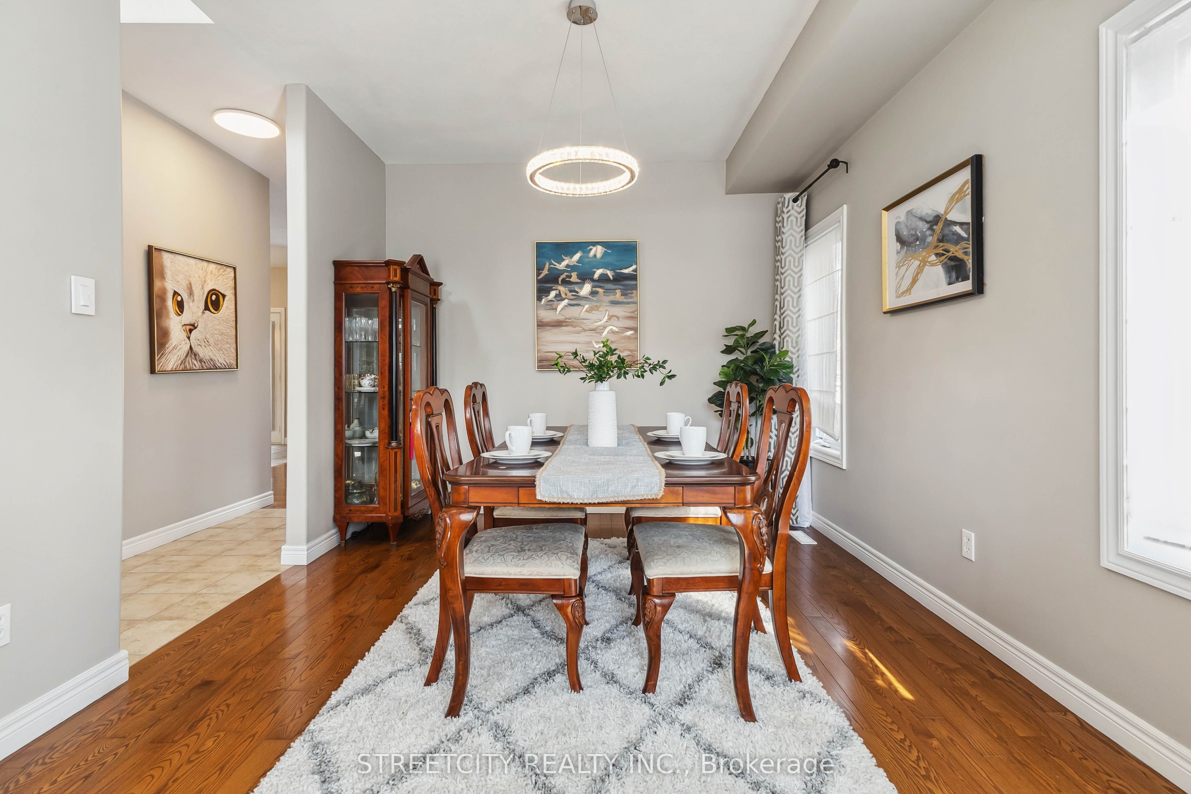 770 Garibaldi Avenue Property Photo 4