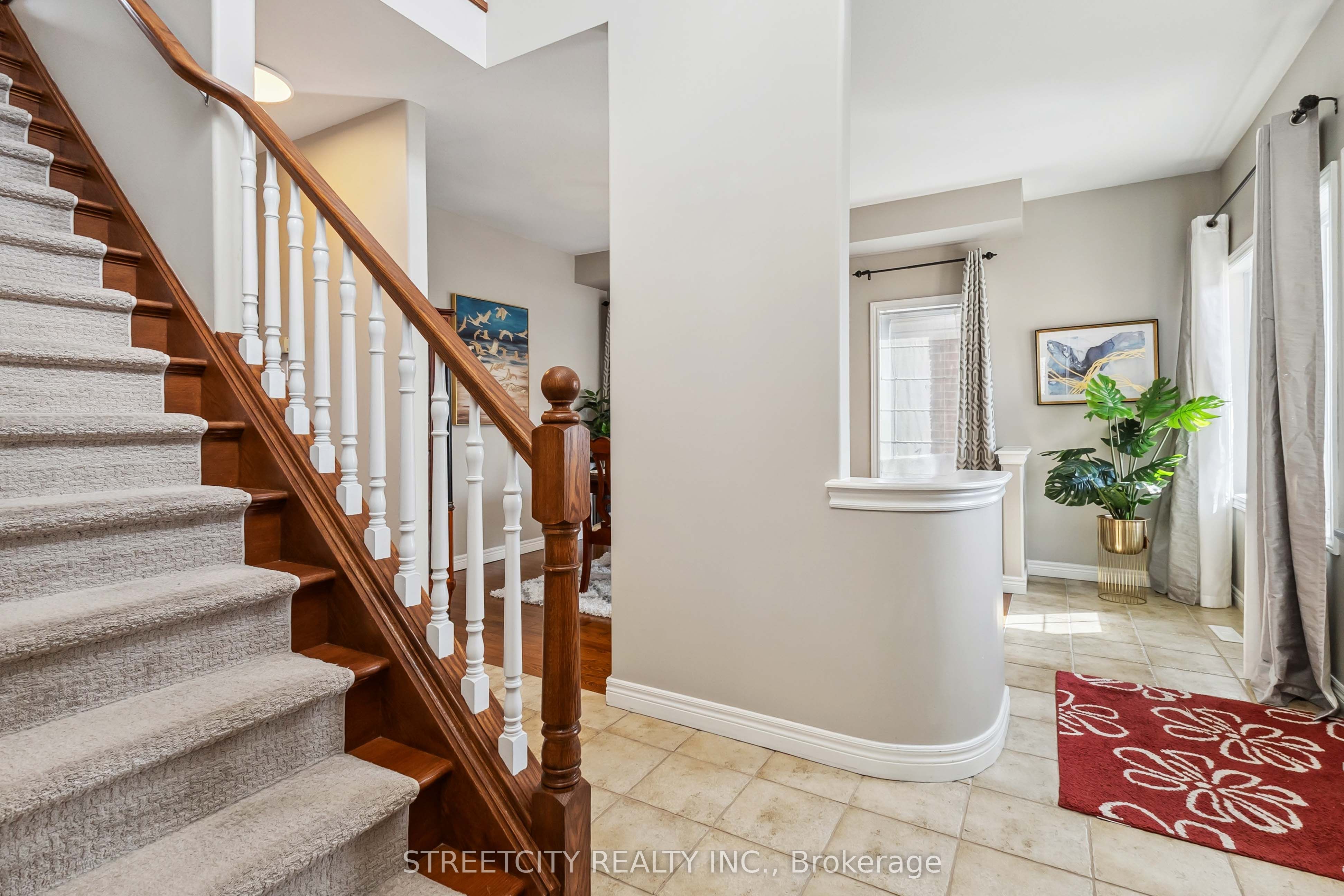 770 Garibaldi Avenue Property Photo 6