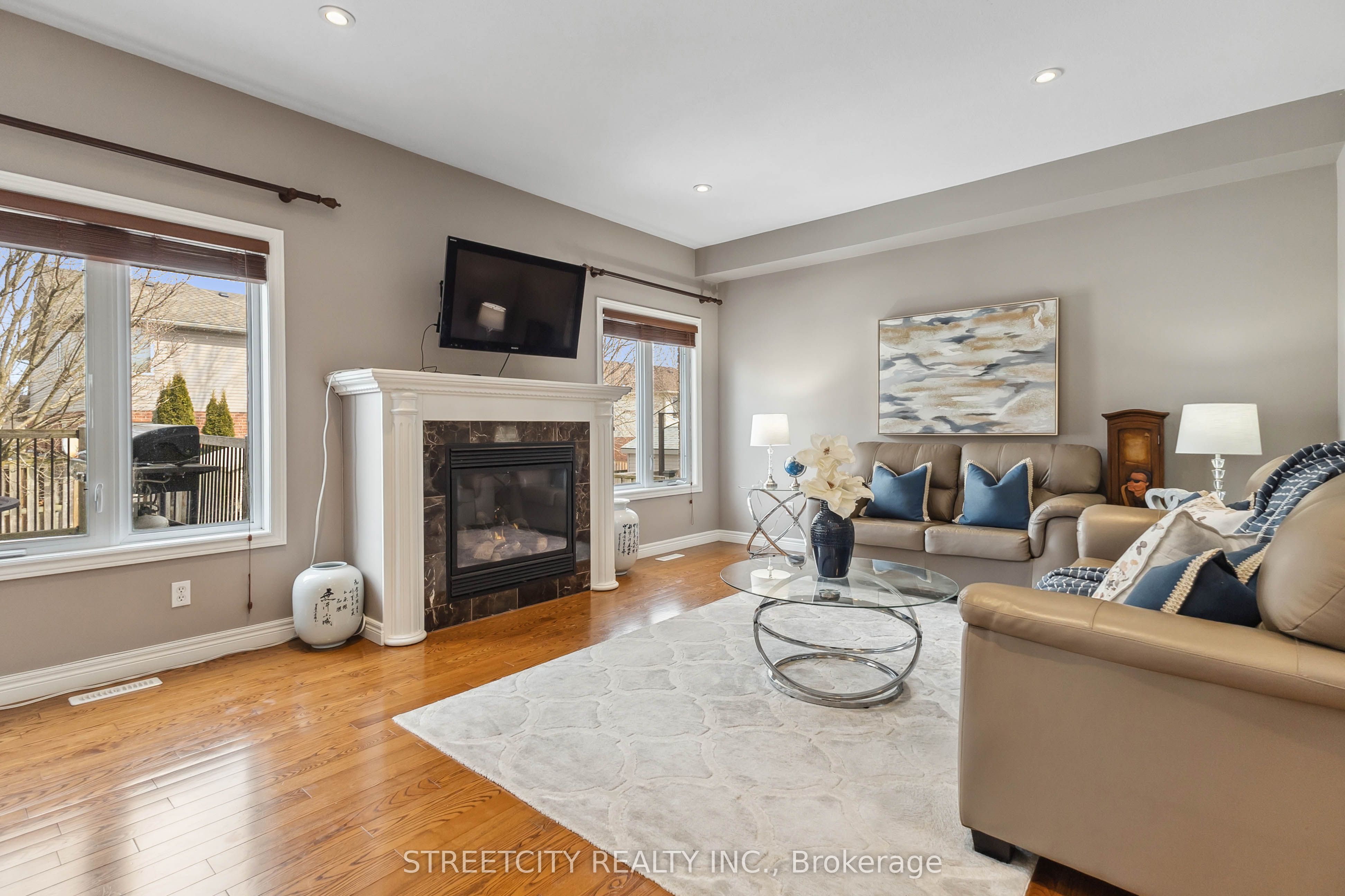 770 Garibaldi Avenue Property Photo 7