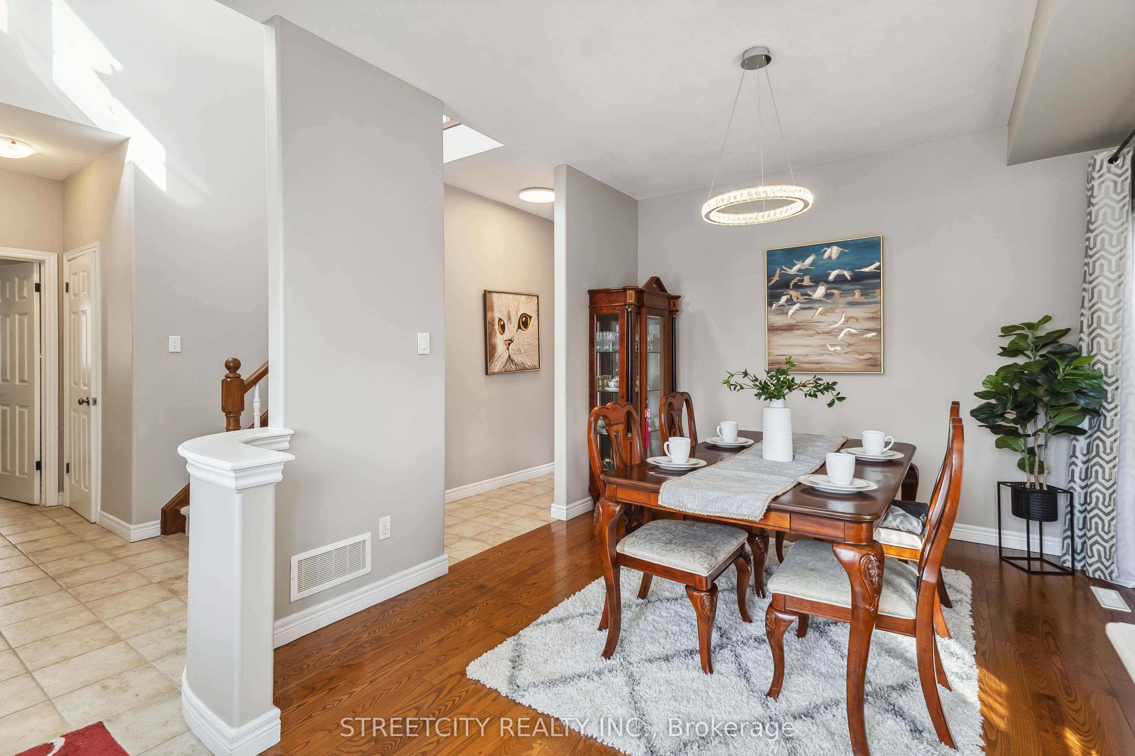 770 Garibaldi Avenue Property Photo 16