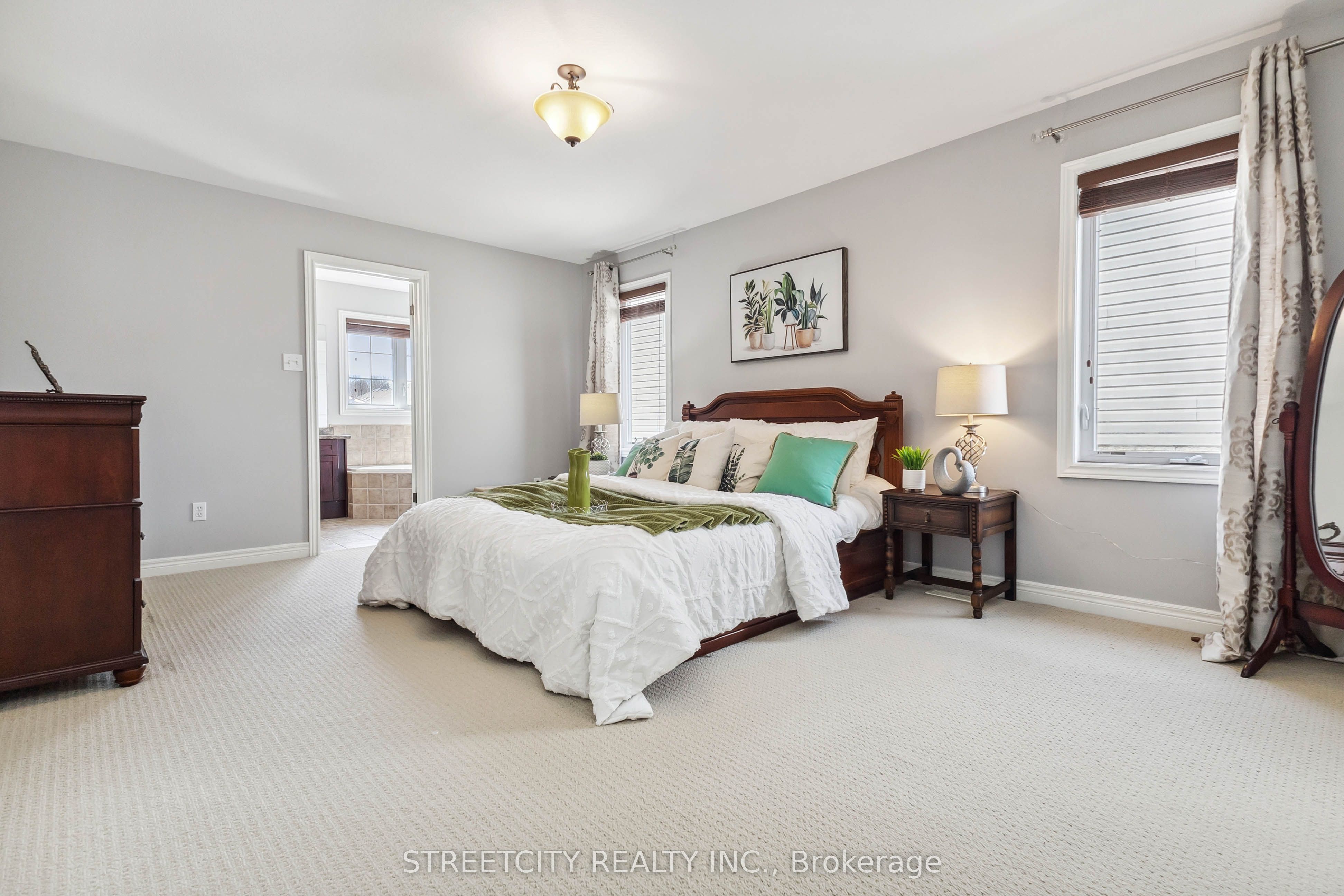 770 Garibaldi Avenue Property Photo 18