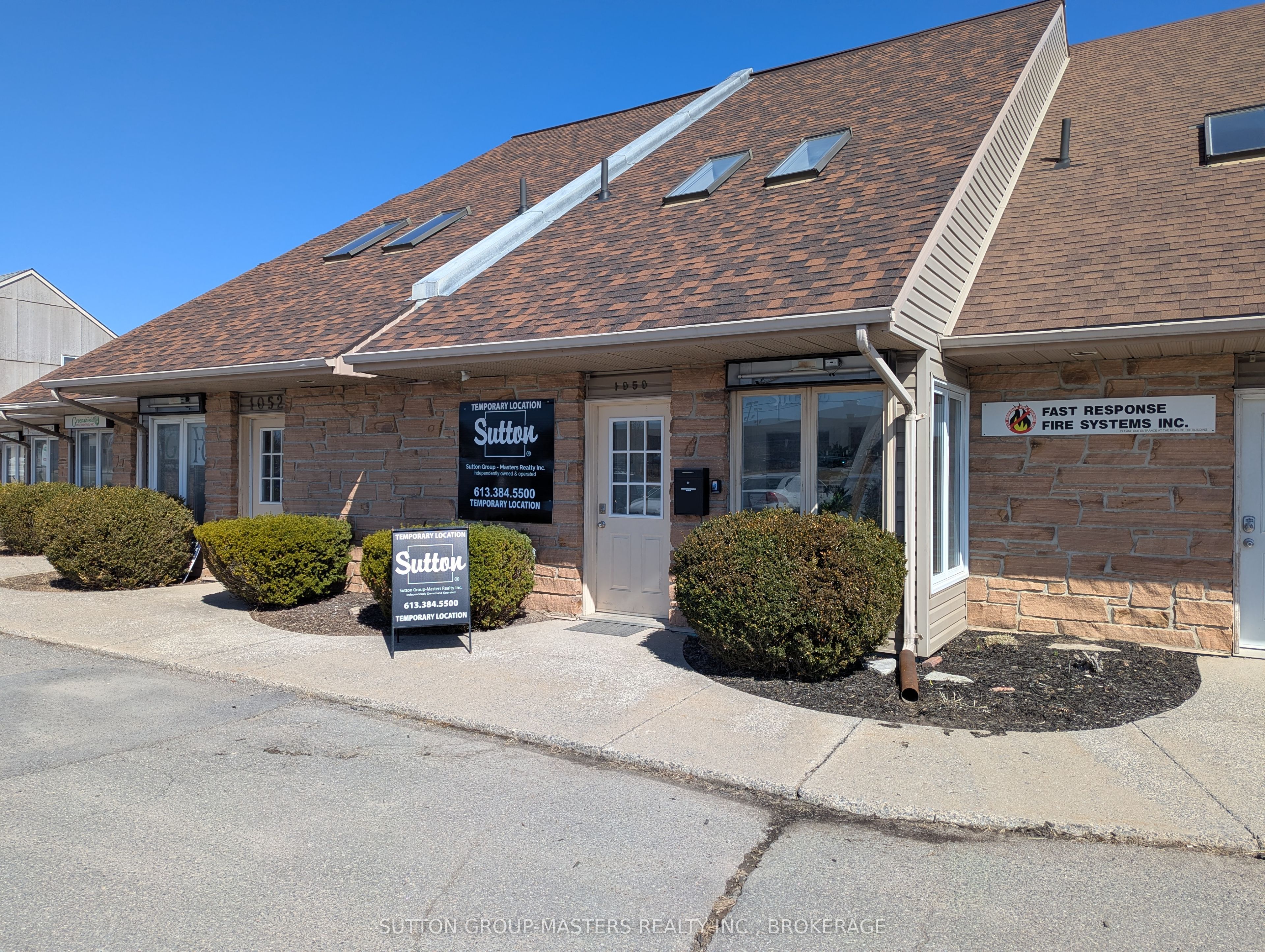 #4 - 1050 Gardiners Road Property Photo 1
