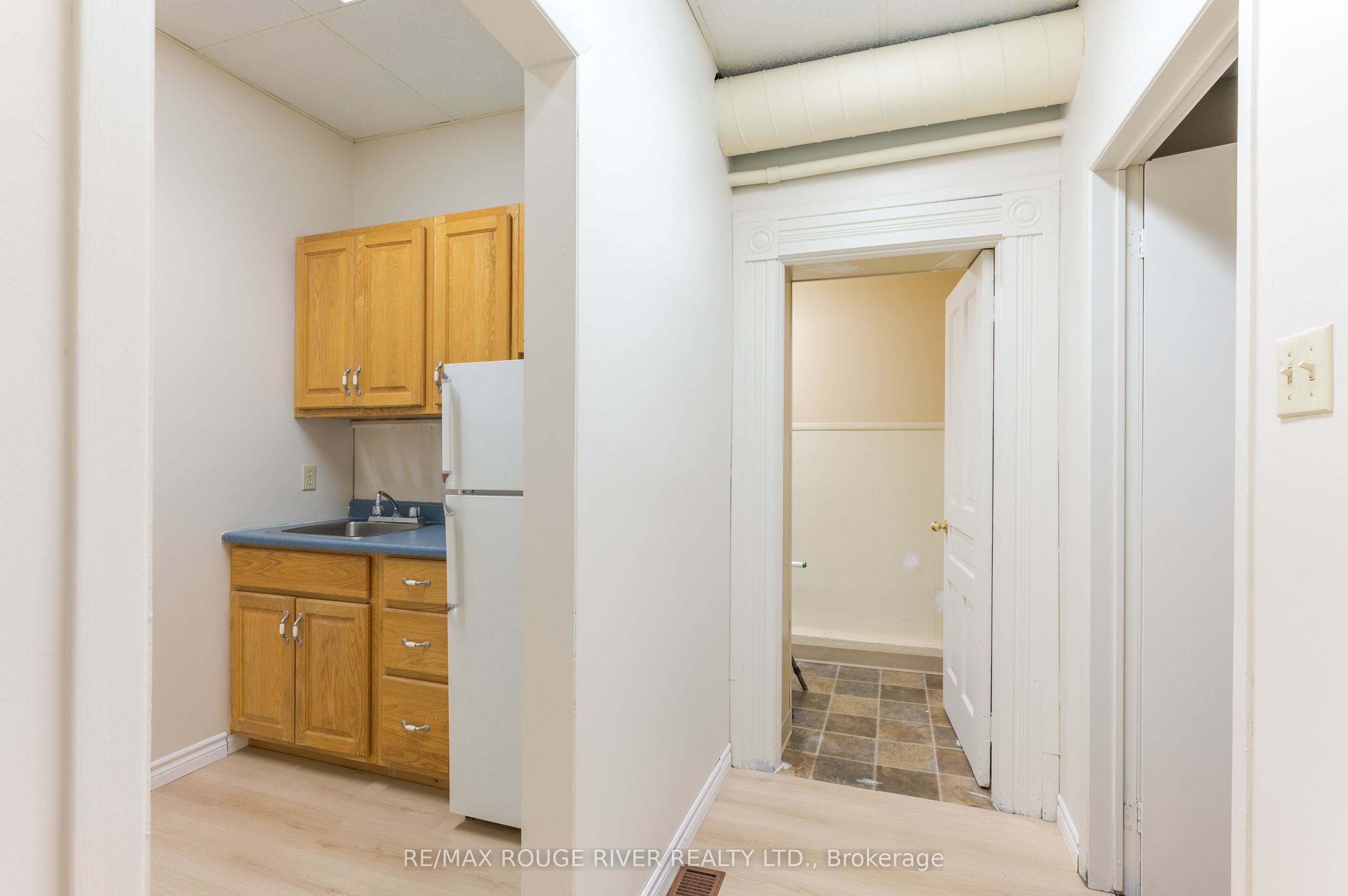 11 Front Street Property Photo 10