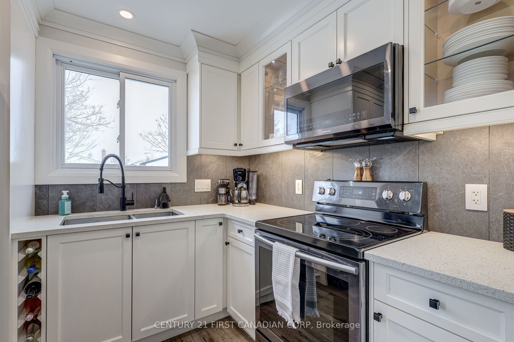 15 Harding Crescent Property Photo 7