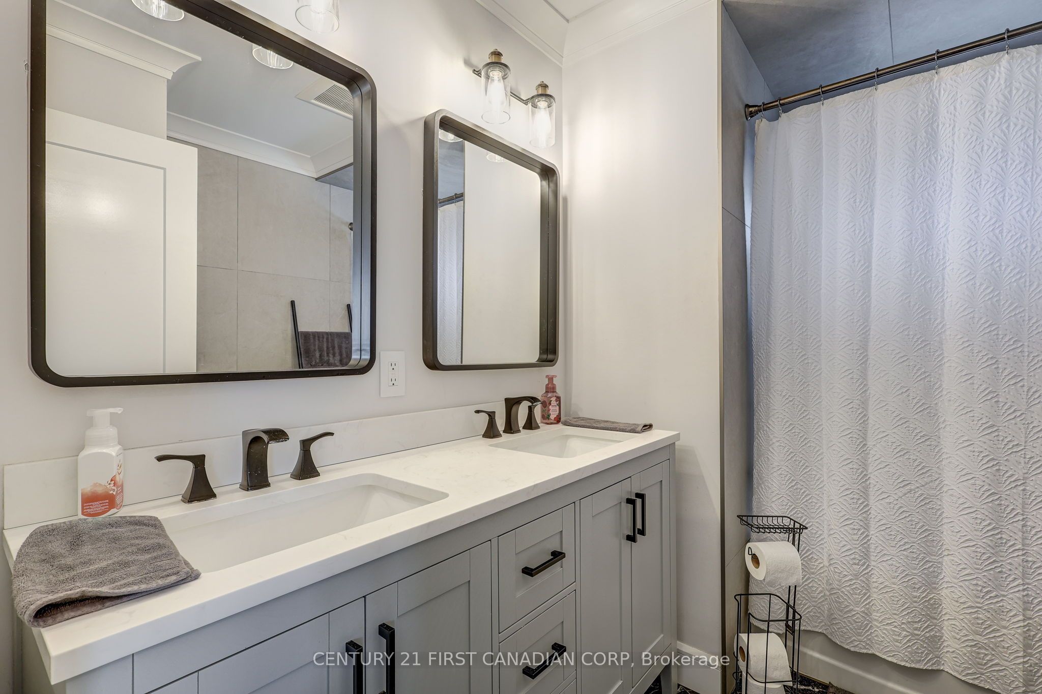 15 Harding Crescent Property Photo 25