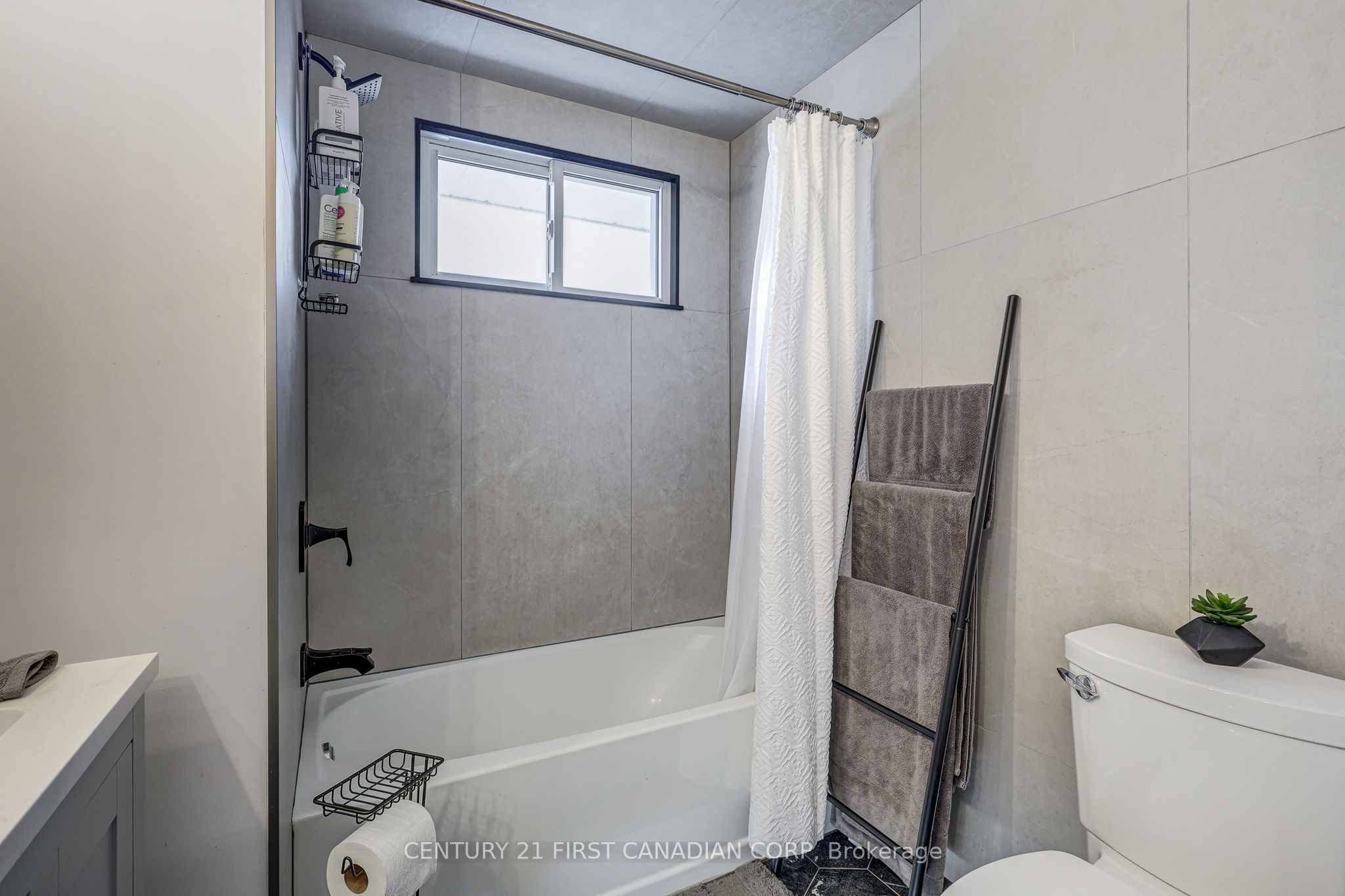 15 Harding Crescent Property Photo 26