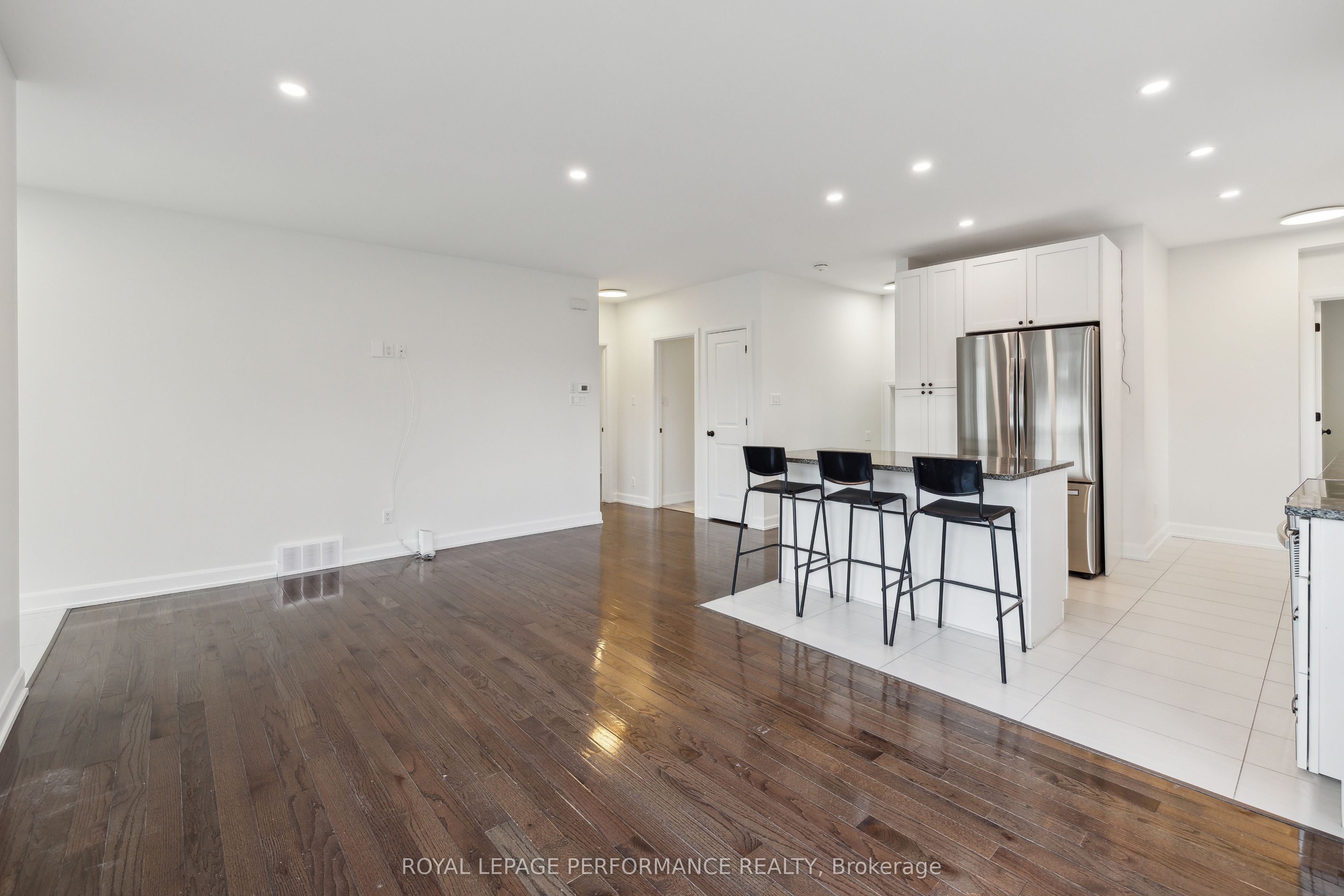 1459 Laurier Street Property Photo 18