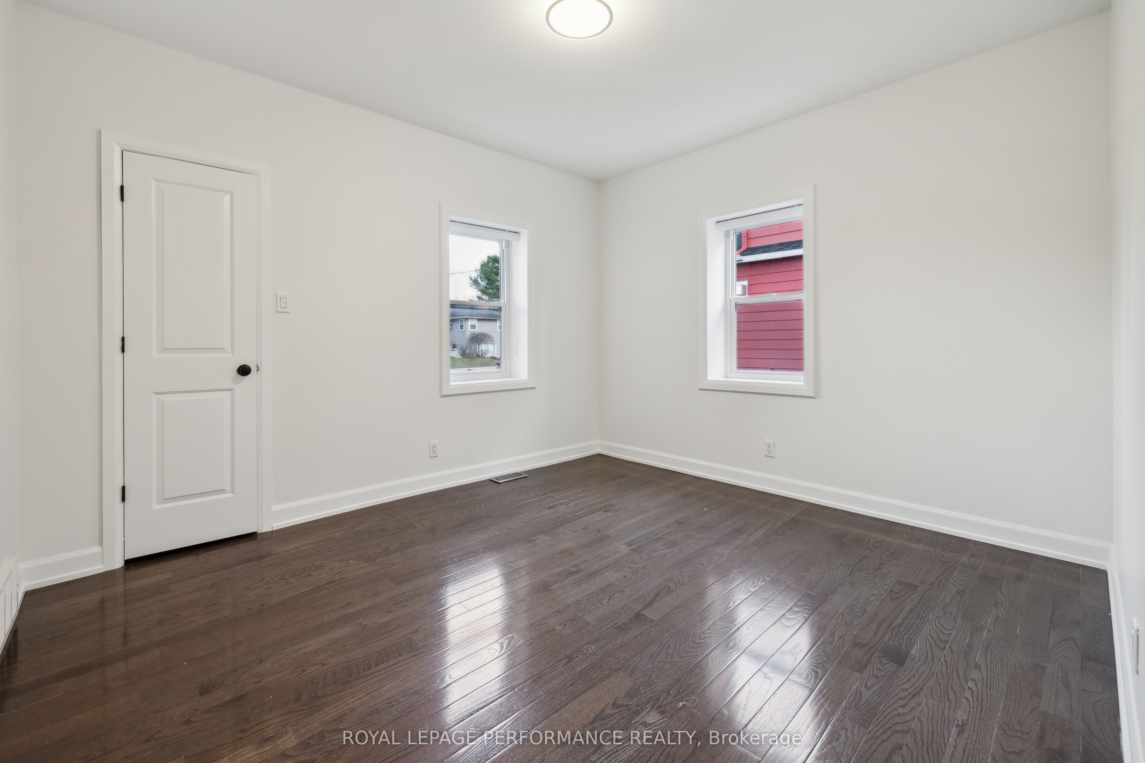 1459 Laurier Street Property Photo 21