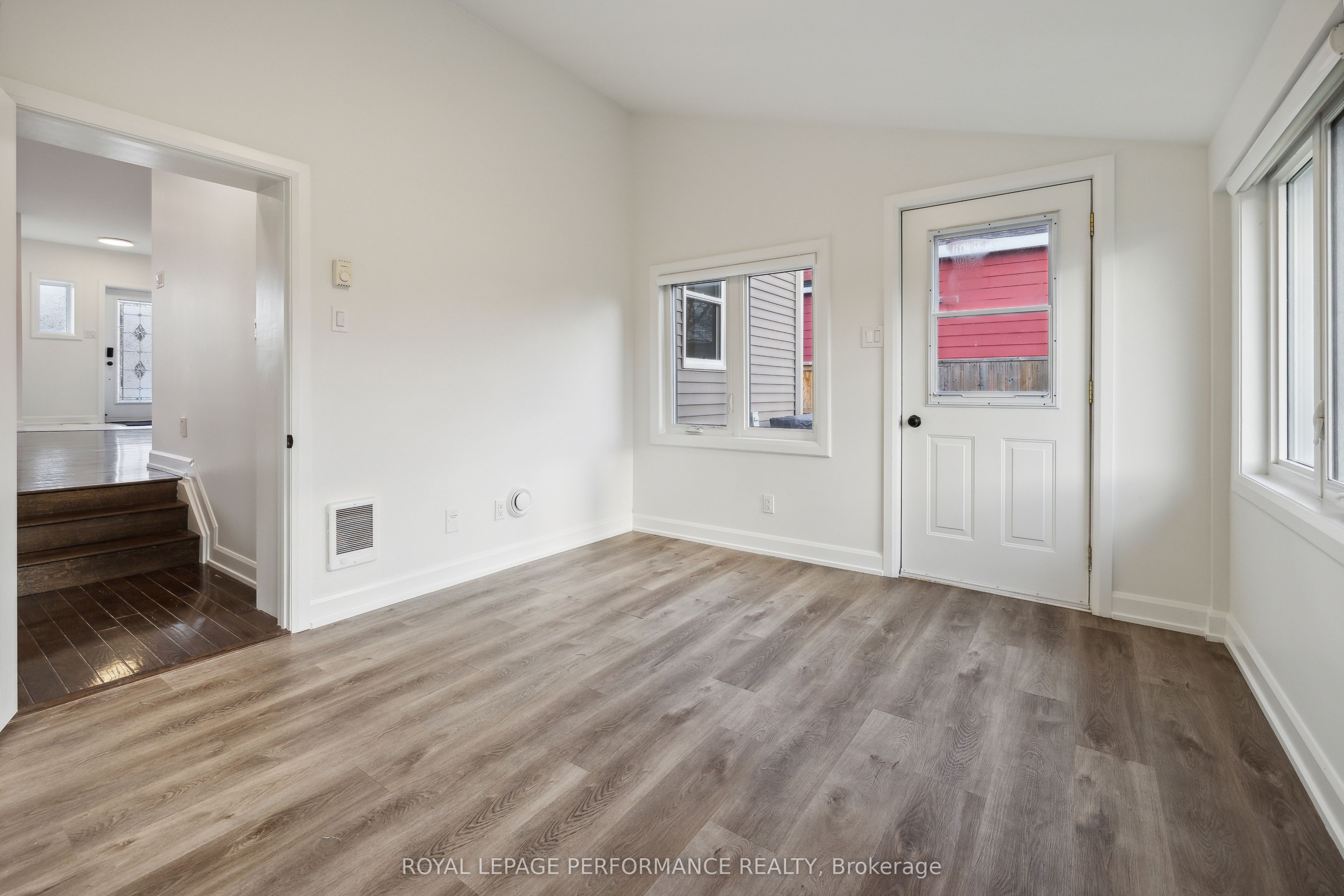 1459 Laurier Street Property Photo 29