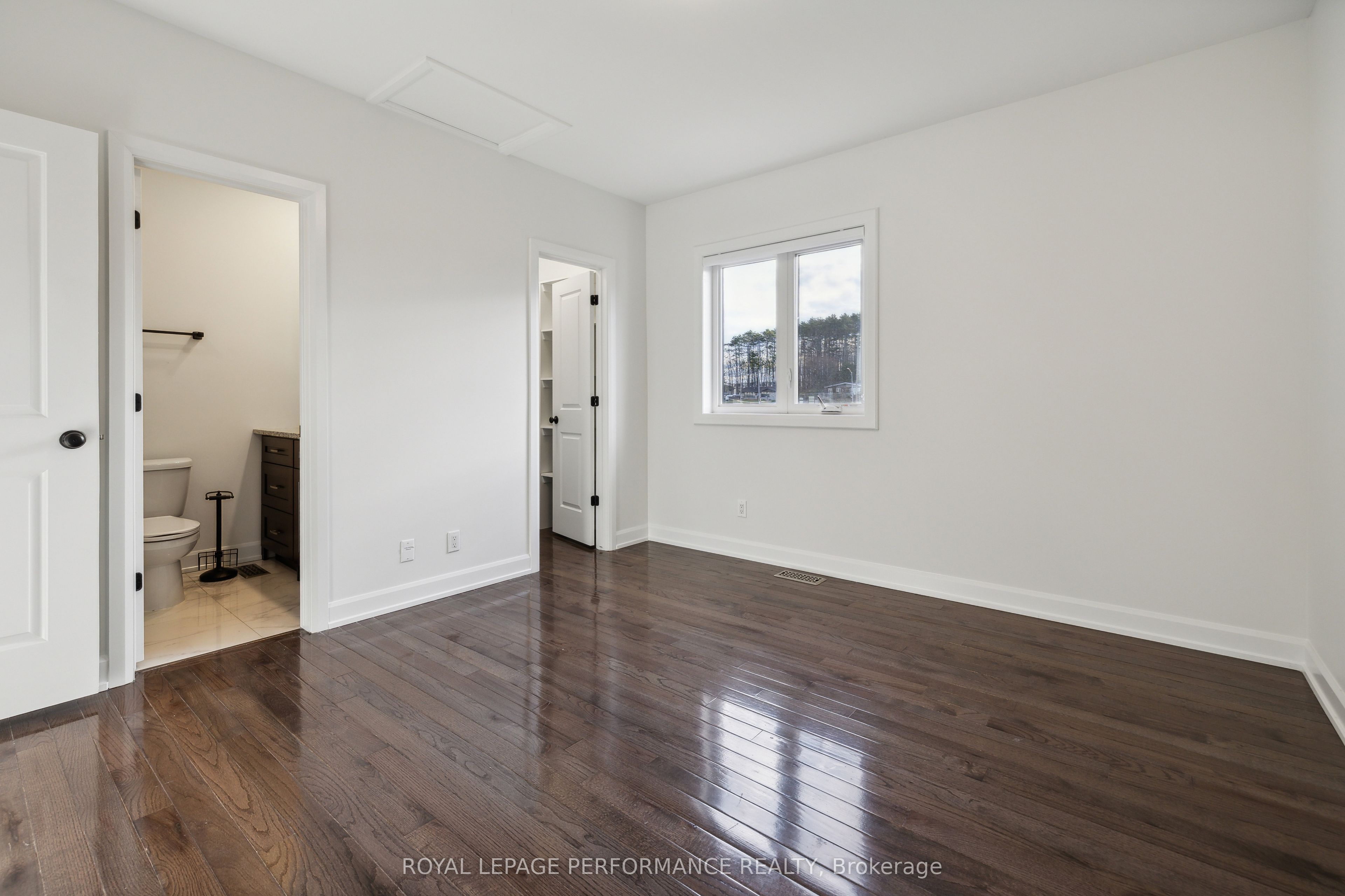 1459 Laurier Street Property Photo 33