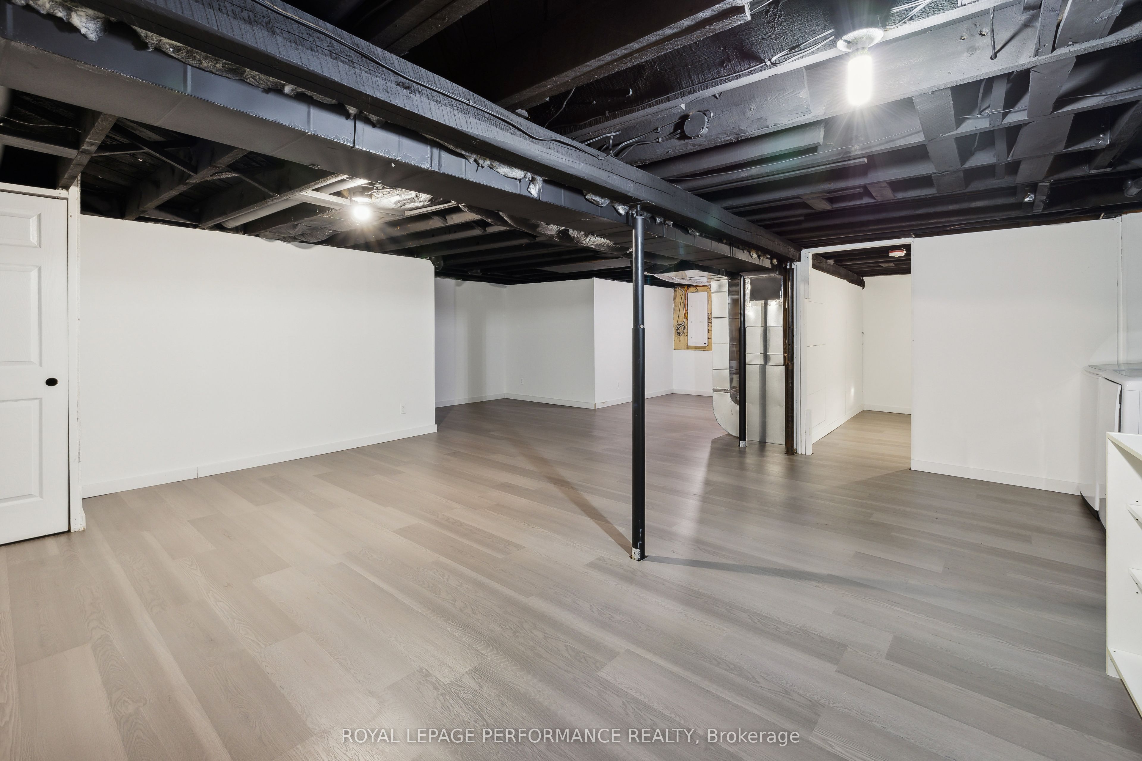 1459 Laurier Street Property Photo 37