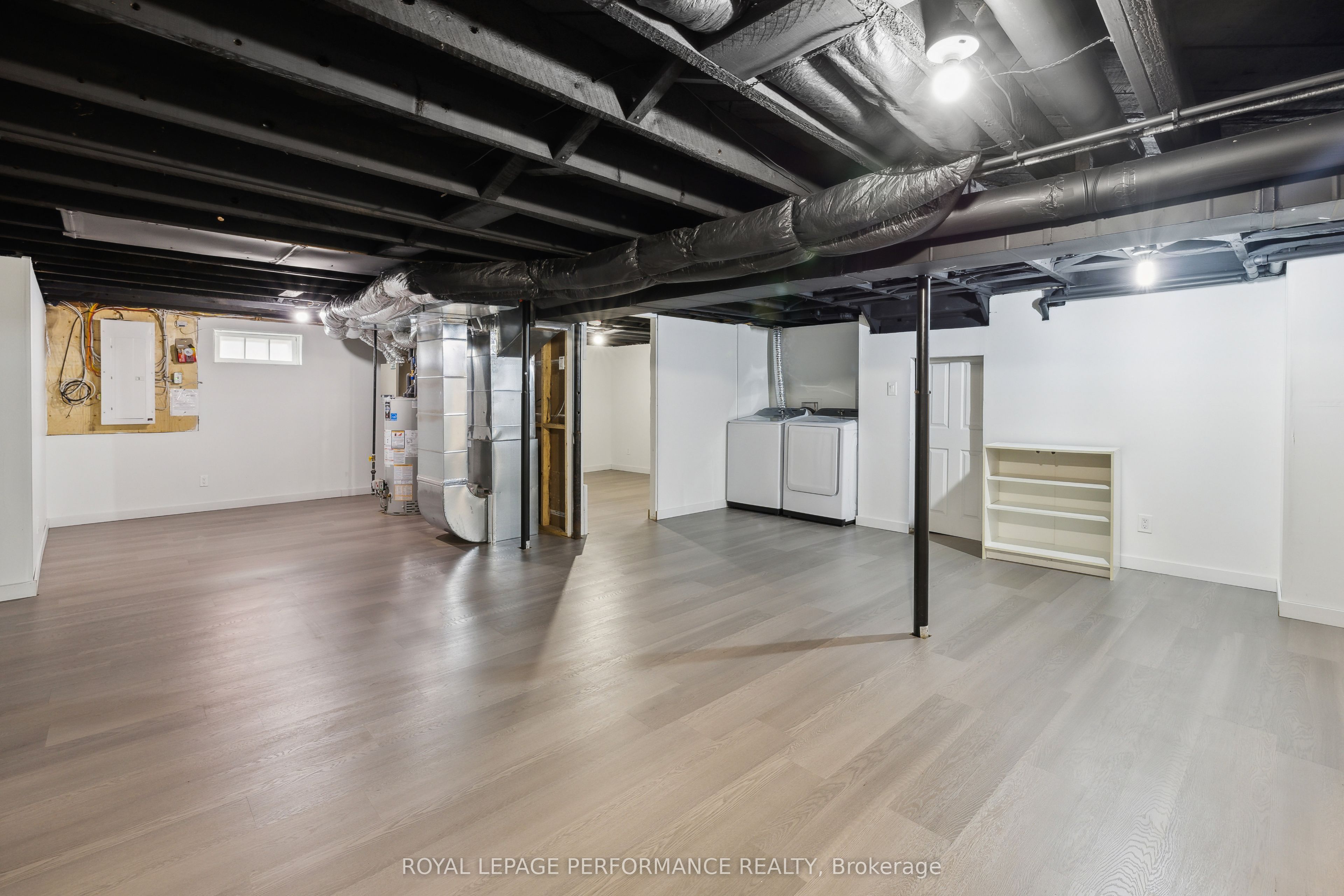 1459 Laurier Street Property Photo 38