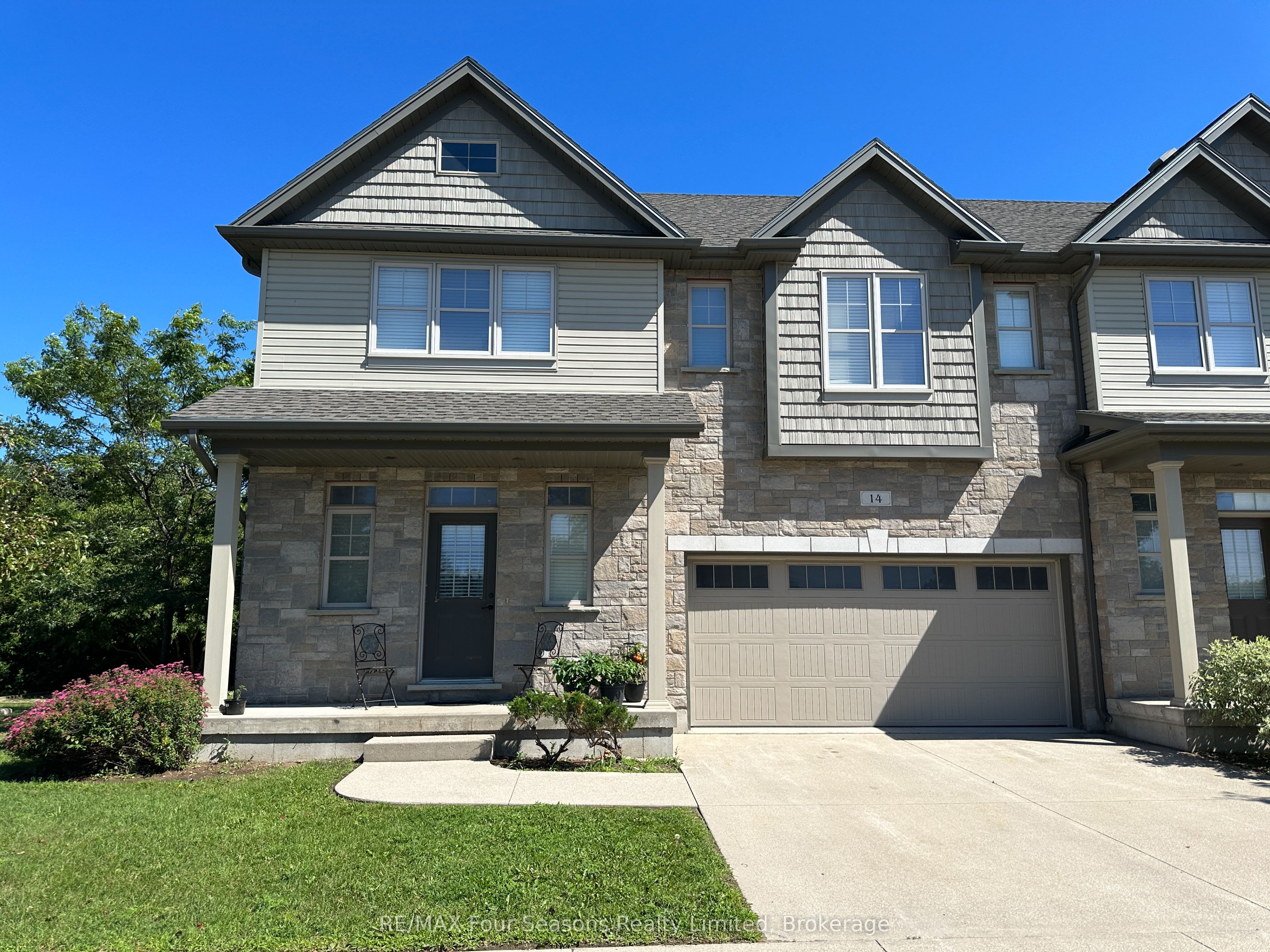 935 Goderich Street 14 Property Photo 1
