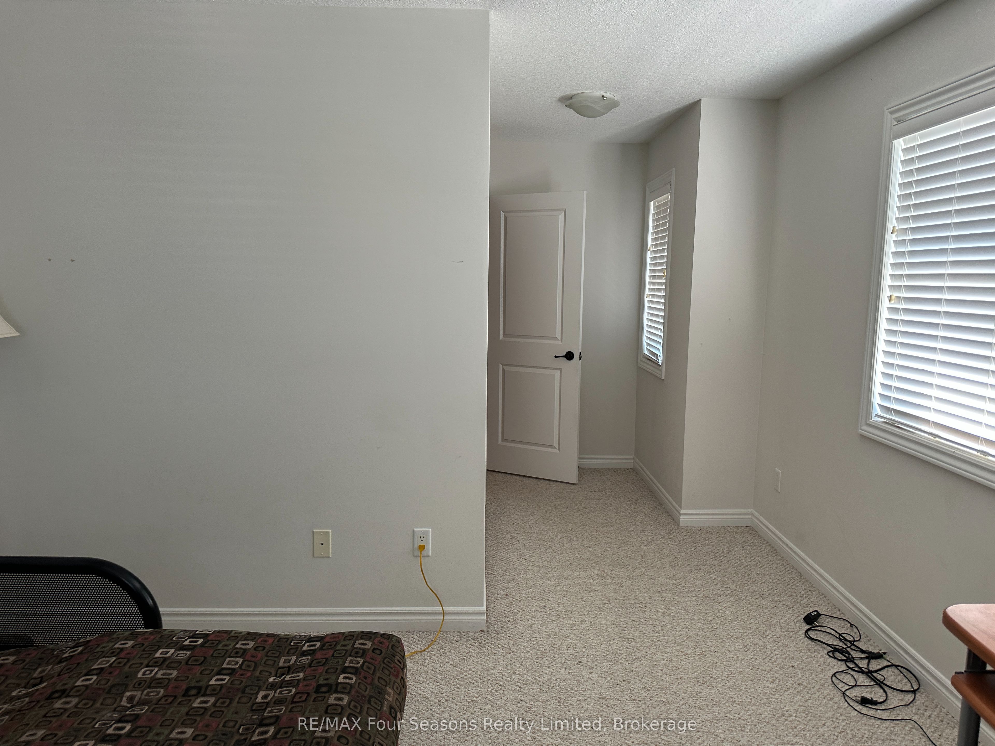 935 Goderich Street 14 Property Photo 9