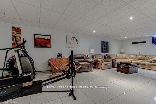 1281 Scotland Drive Property Photo 16