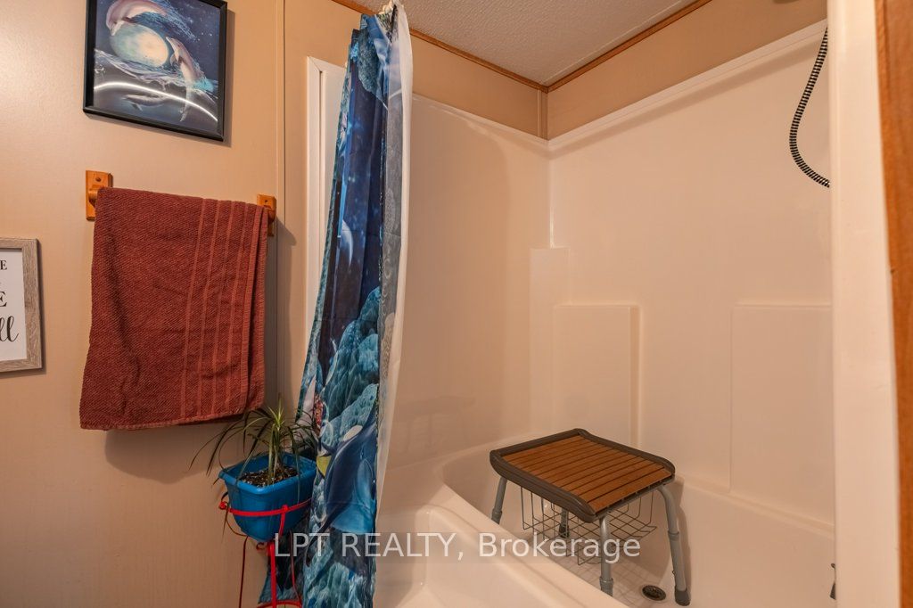 5633 Bath Road 19 Property Photo 20