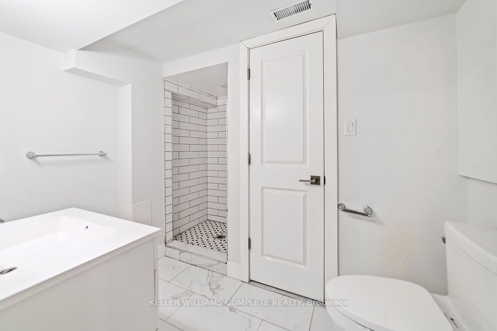 484 Main Street E 1 Property Photo 29