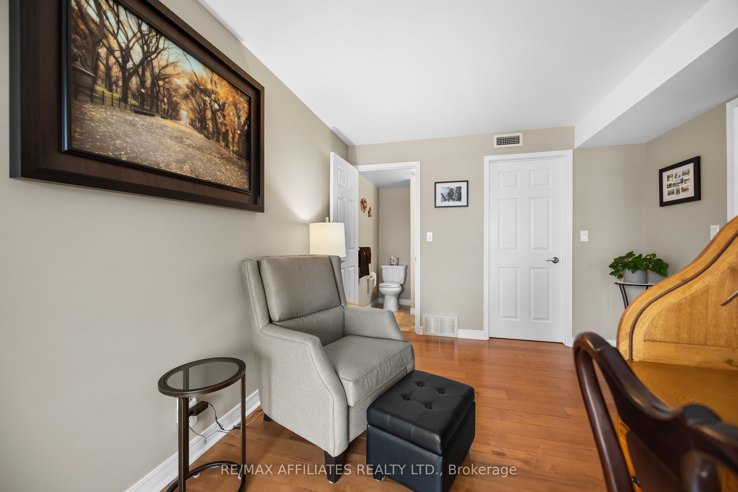 #208 - 23 Rogers Road Property Photo 21