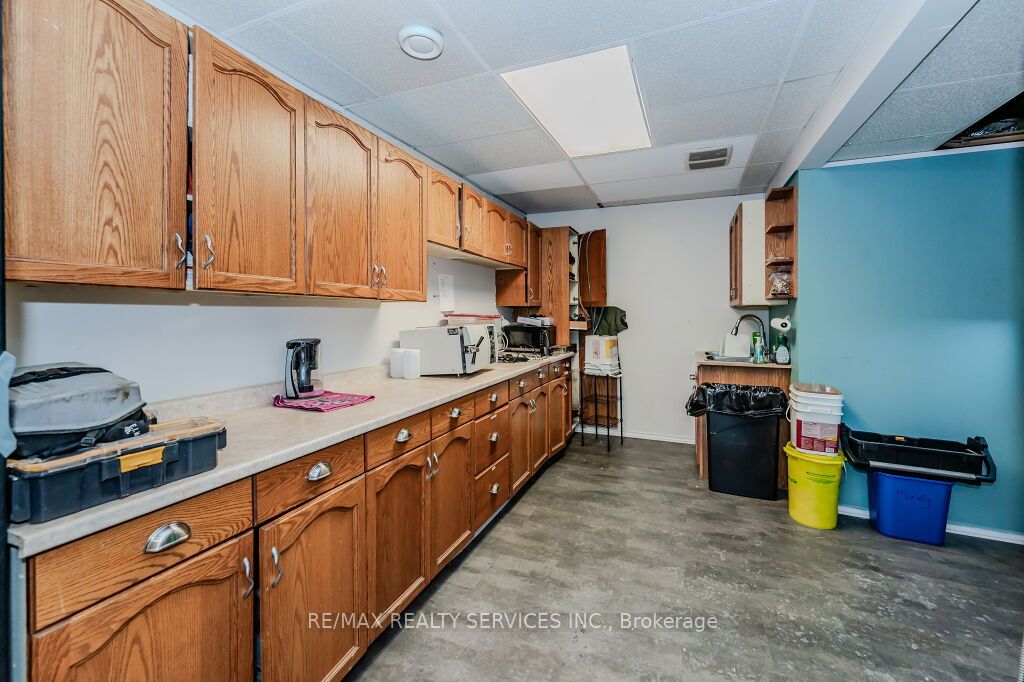 3590 Lobsinger Line Property Photo 8