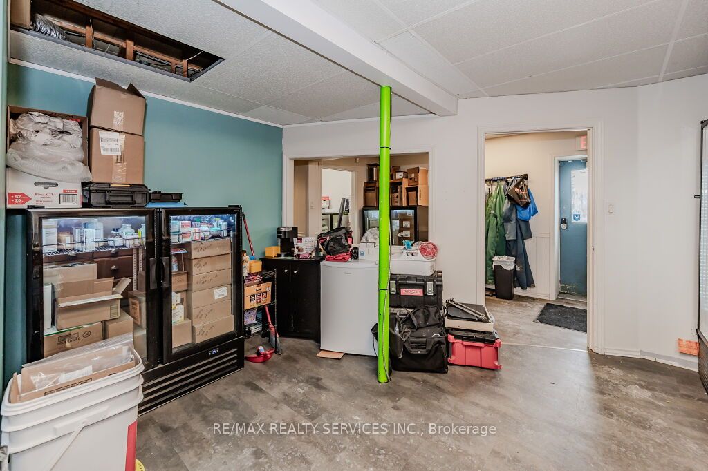 3590 Lobsinger Line Property Photo 9