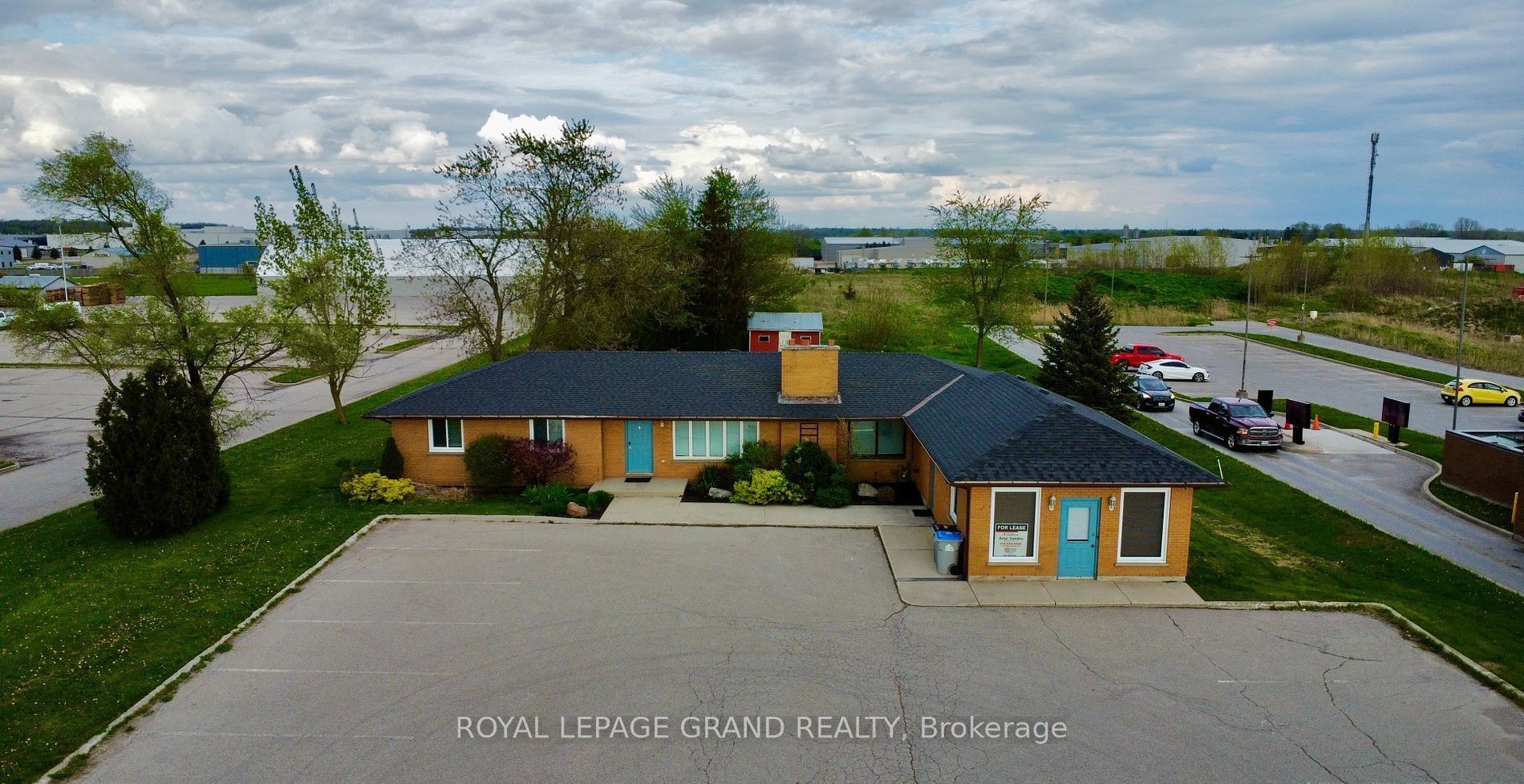 28636 Centre Rd Property Photo
