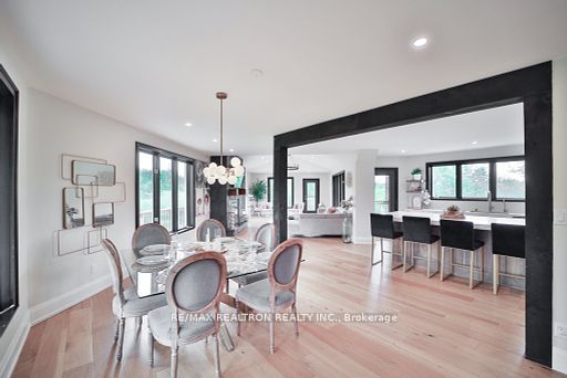 587191 10 Side Road Property Photo 6