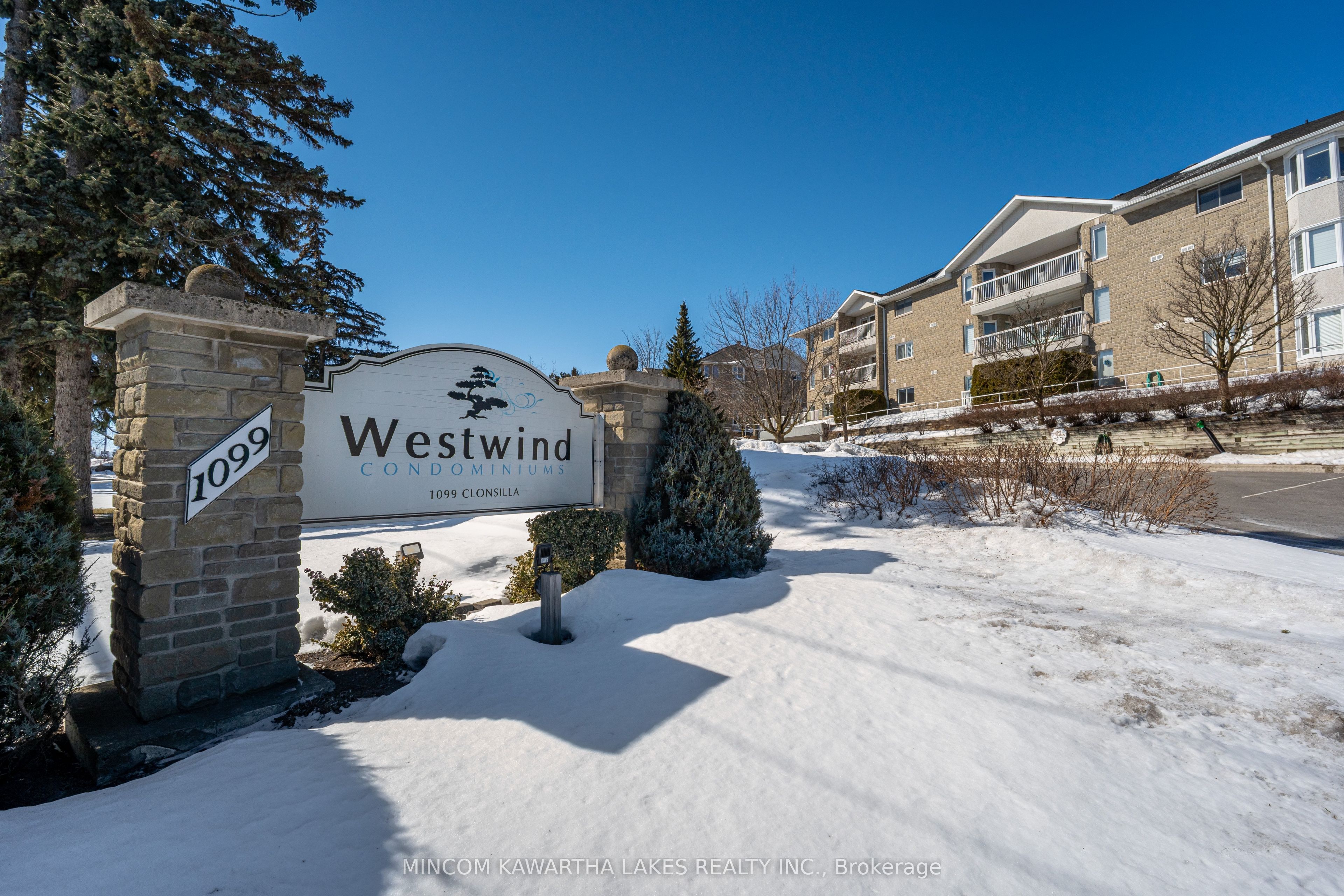 #c-104 - 1099 Clonsilla Avenue Property Photo